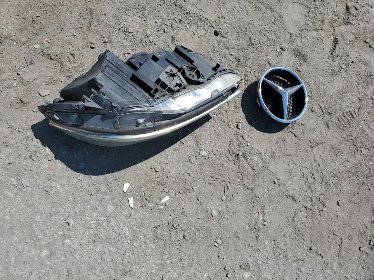 2012 Mercedes-Benz C 250 VIN: WDDGF4HB1CR212857 Lot: 64619604