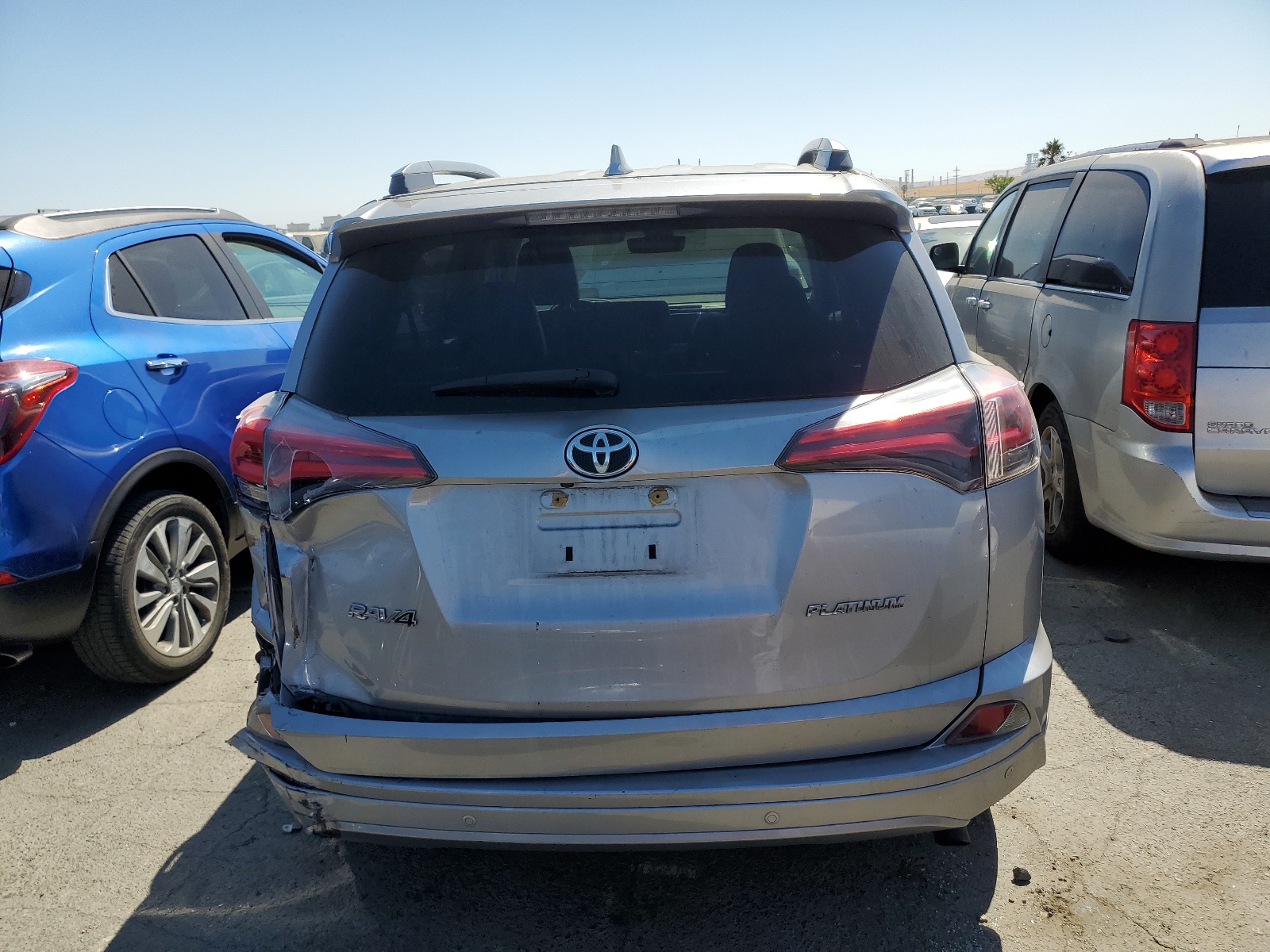 2T3YFREV0HW324924 2017 Toyota Rav4 Limited