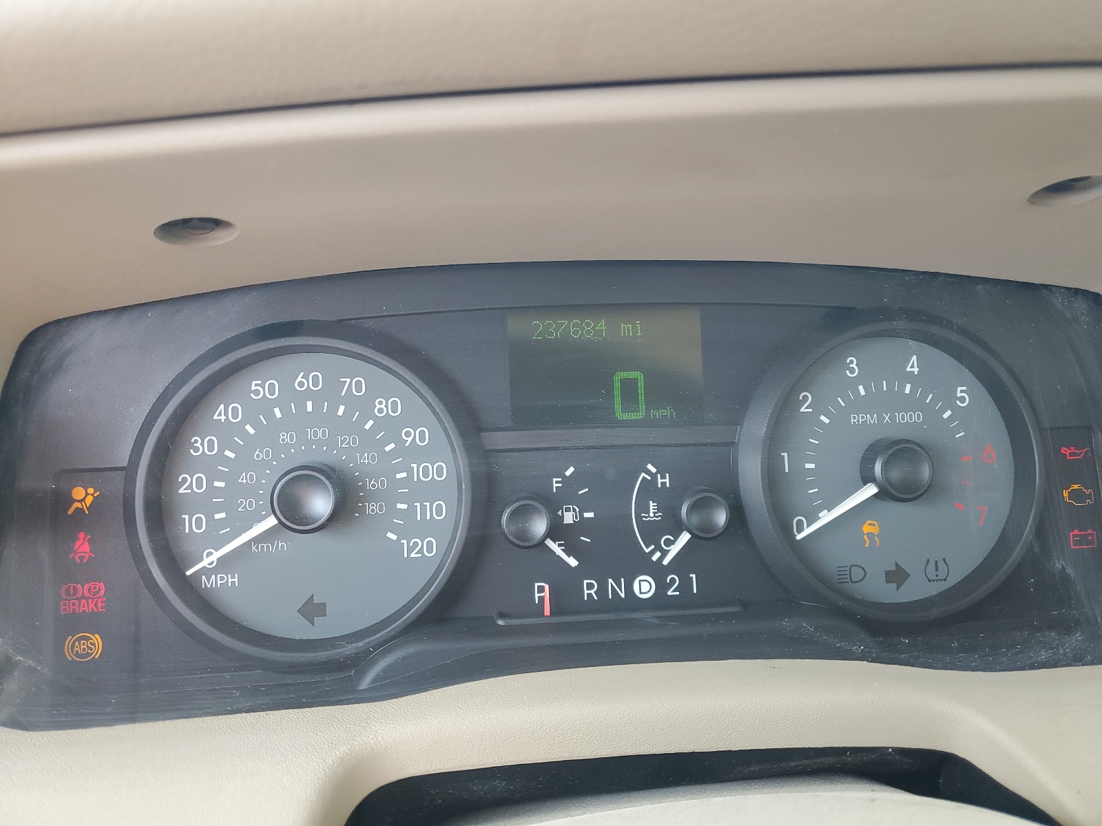 2MEHM75V86X628532 2006 Mercury Grand Marquis Ls