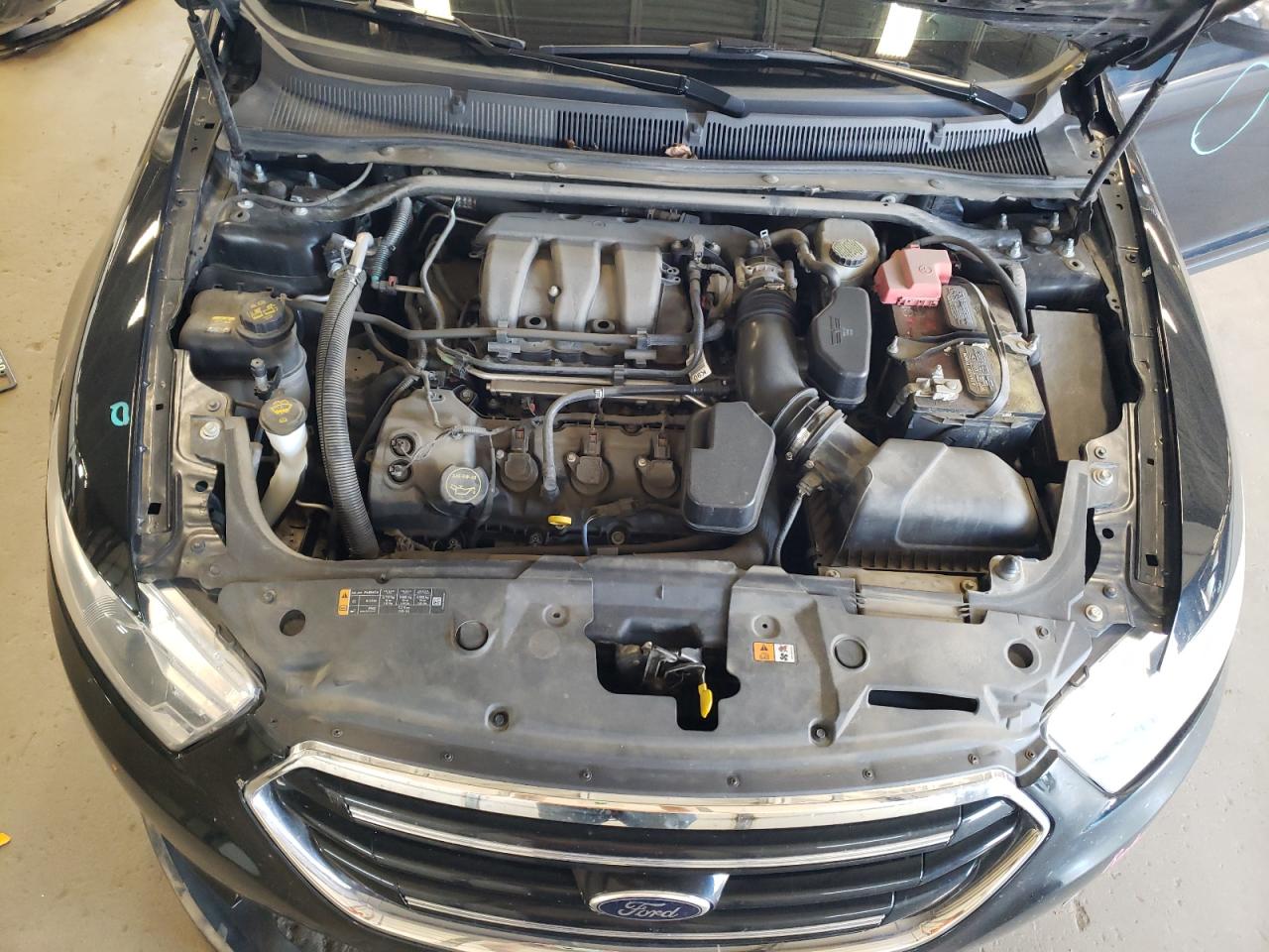 2014 Ford Taurus Limited VIN: 1FAHP2F81EG174672 Lot: 63048804