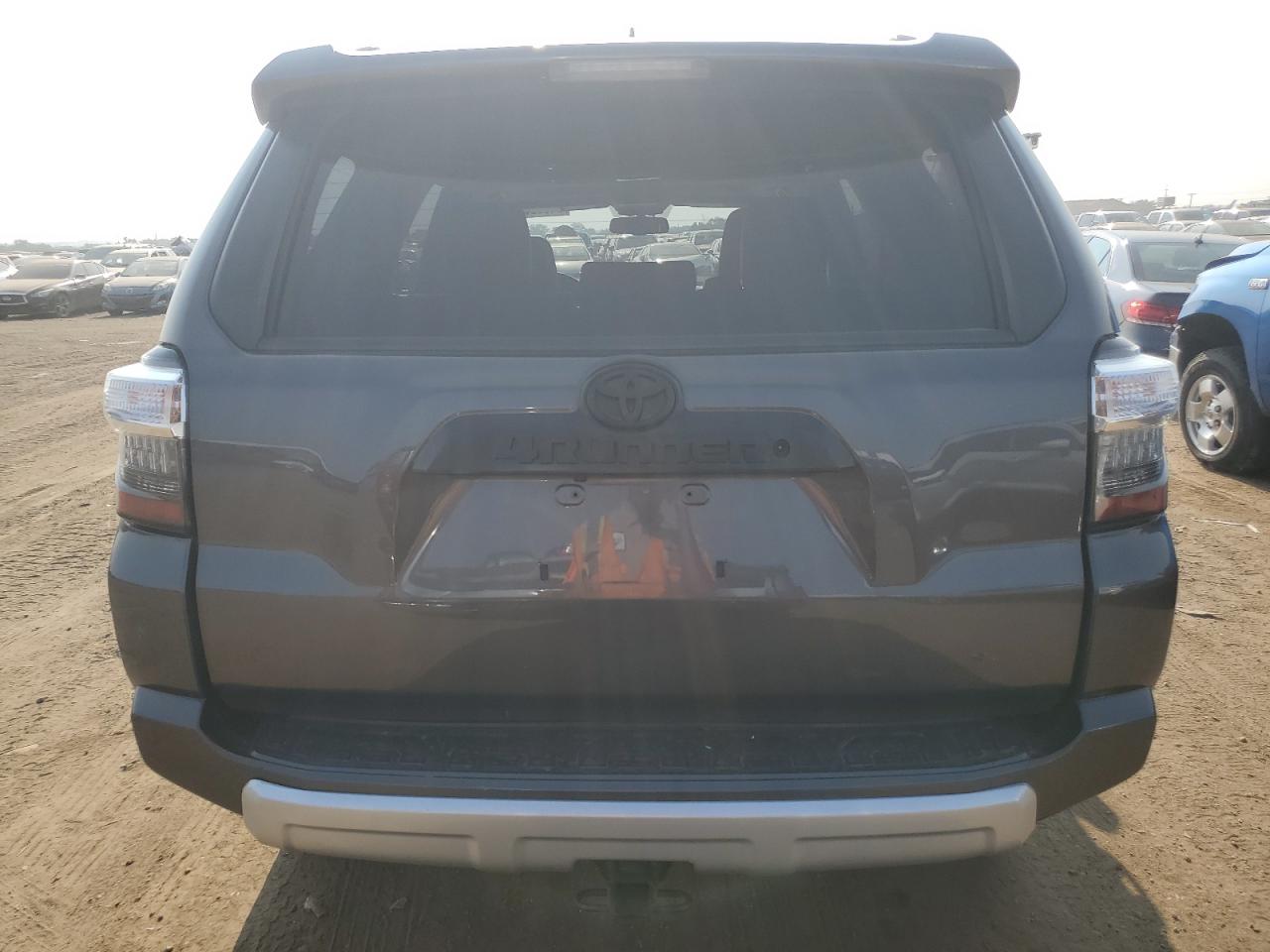 2019 Toyota 4Runner Sr5 VIN: JTEBU5JR5K5642917 Lot: 64662674