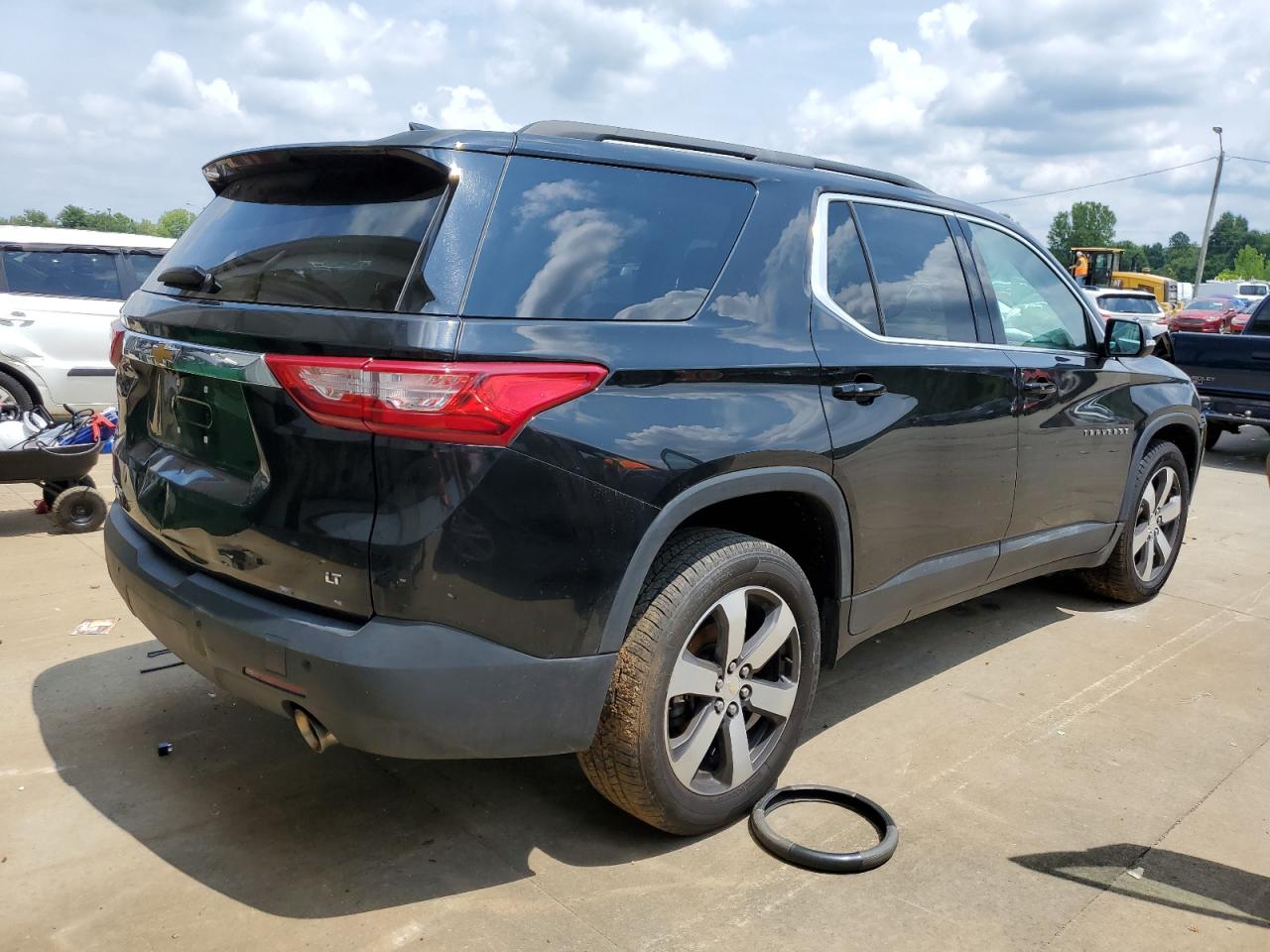 1GNEVHKW8MJ167429 Chevrolet Traverse L 3