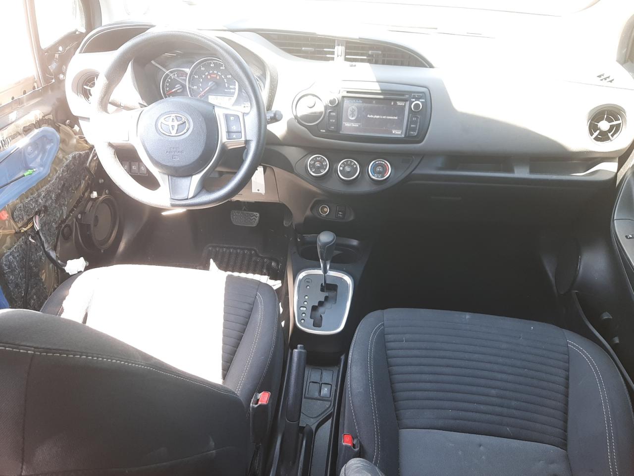 VNKKTUD36JA092729 2018 Toyota Yaris L