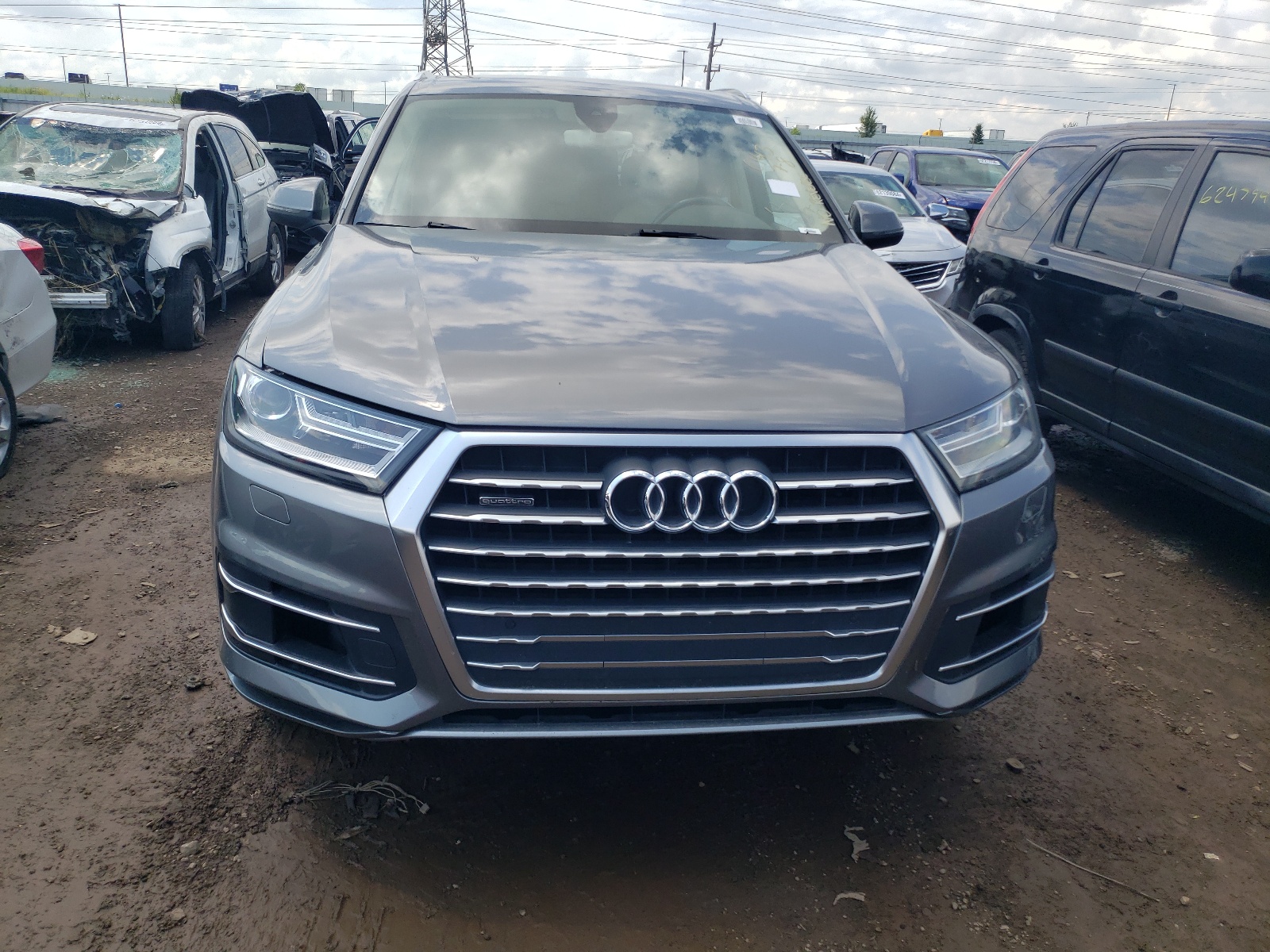 2017 Audi Q7 Premium Plus vin: WA1LABF77HD019511