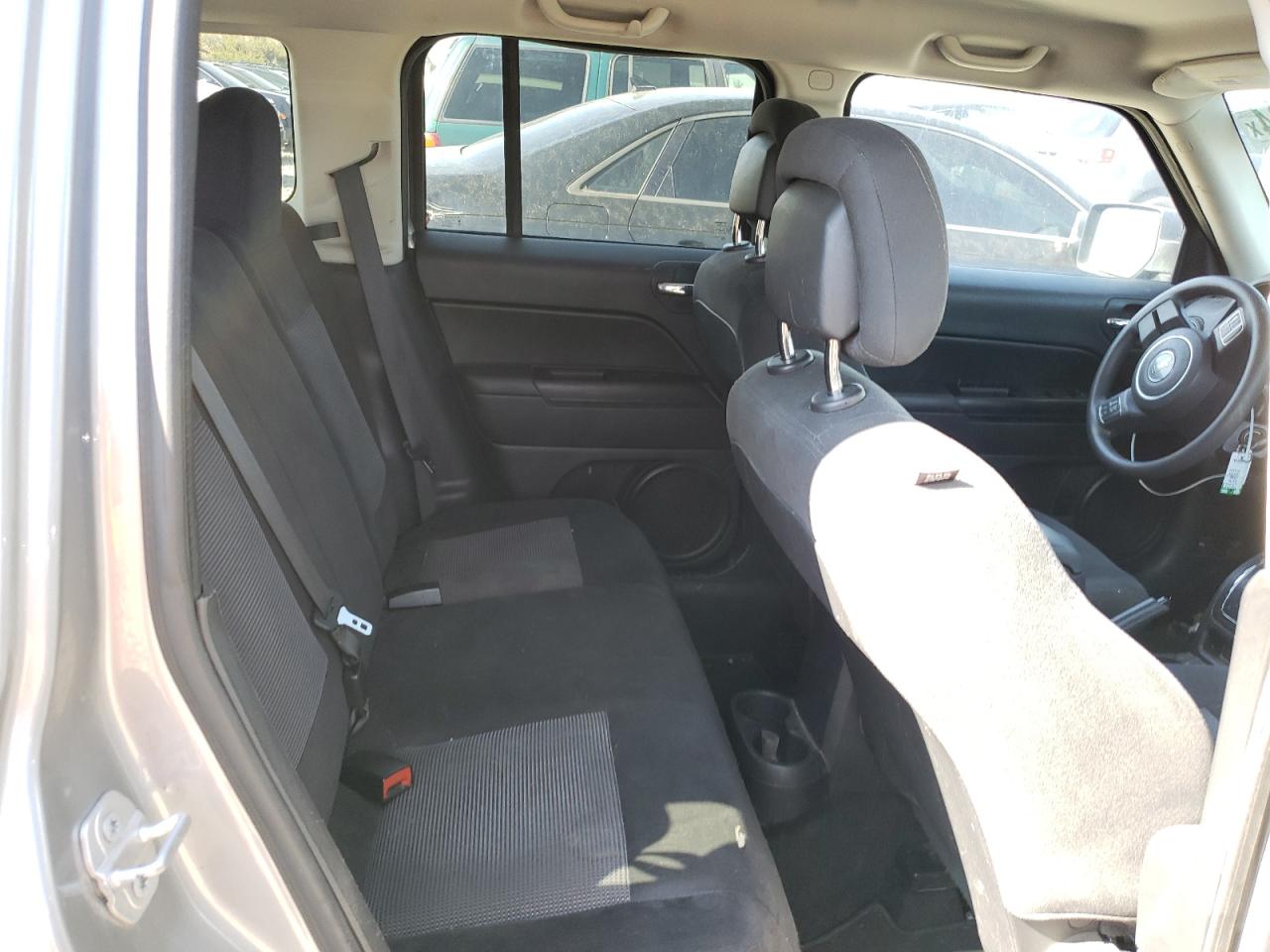 1C4NJRBB2GD550034 2016 Jeep Patriot Sport