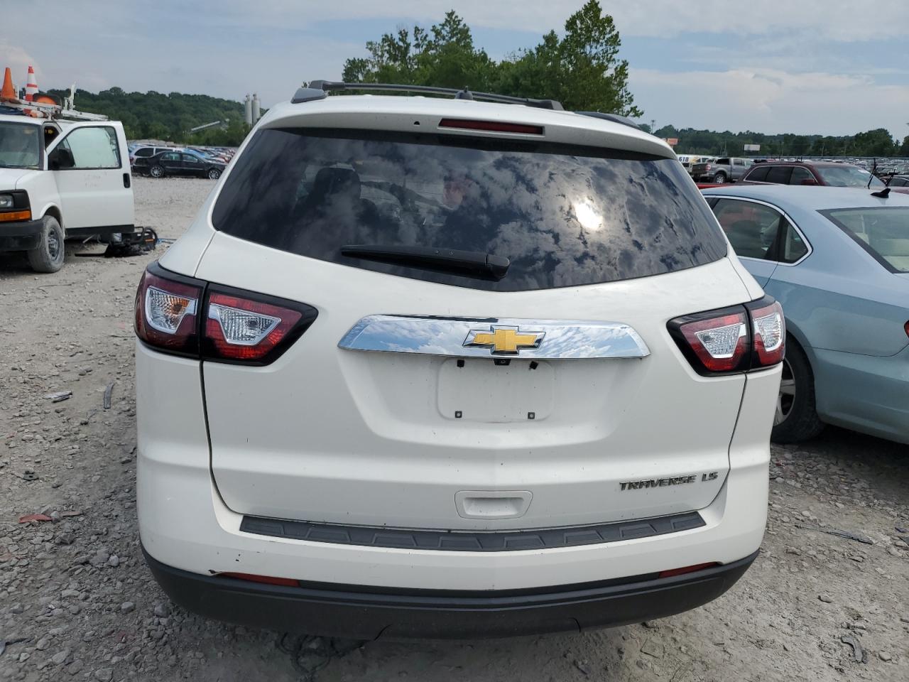 2015 Chevrolet Traverse Ls VIN: 1GNKRFED6FJ136320 Lot: 62712694