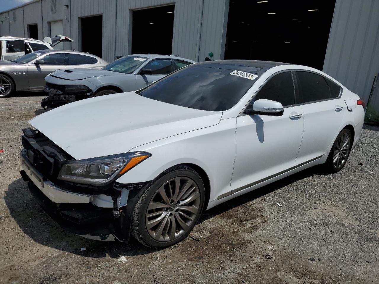 2015 Hyundai Genesis 5.0L VIN: KMHGN4JF3FU071135 Lot: 64352504