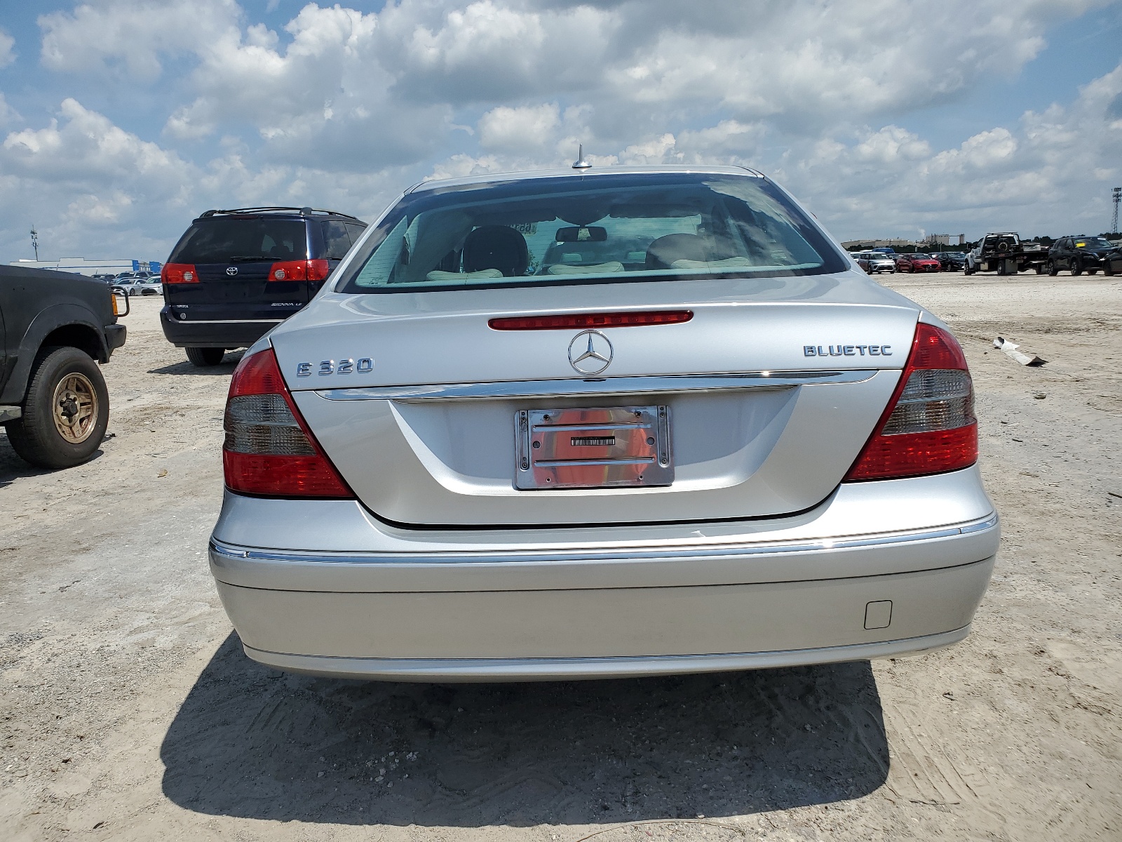 WDBUF22X09B392872 2009 Mercedes-Benz E 320 Cdi