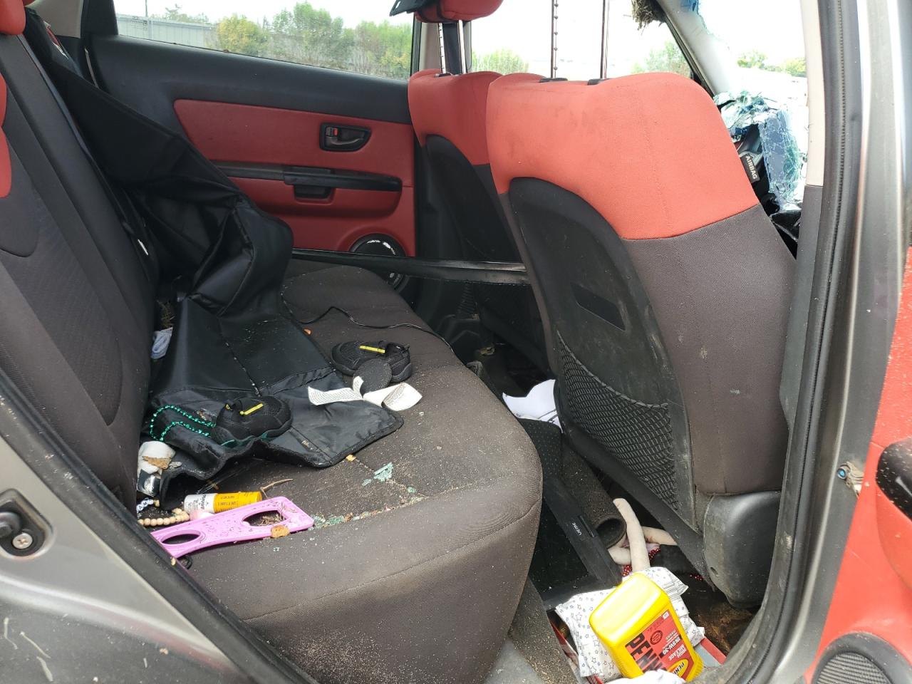 2011 Kia Soul + VIN: KNDJT2A25B7214368 Lot: 64607354