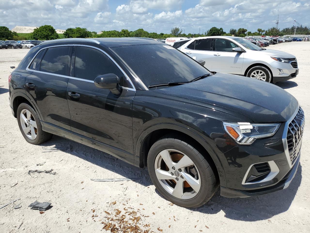 2020 Audi Q3 Premium Plus VIN: WA1BECF32L1017405 Lot: 63179324