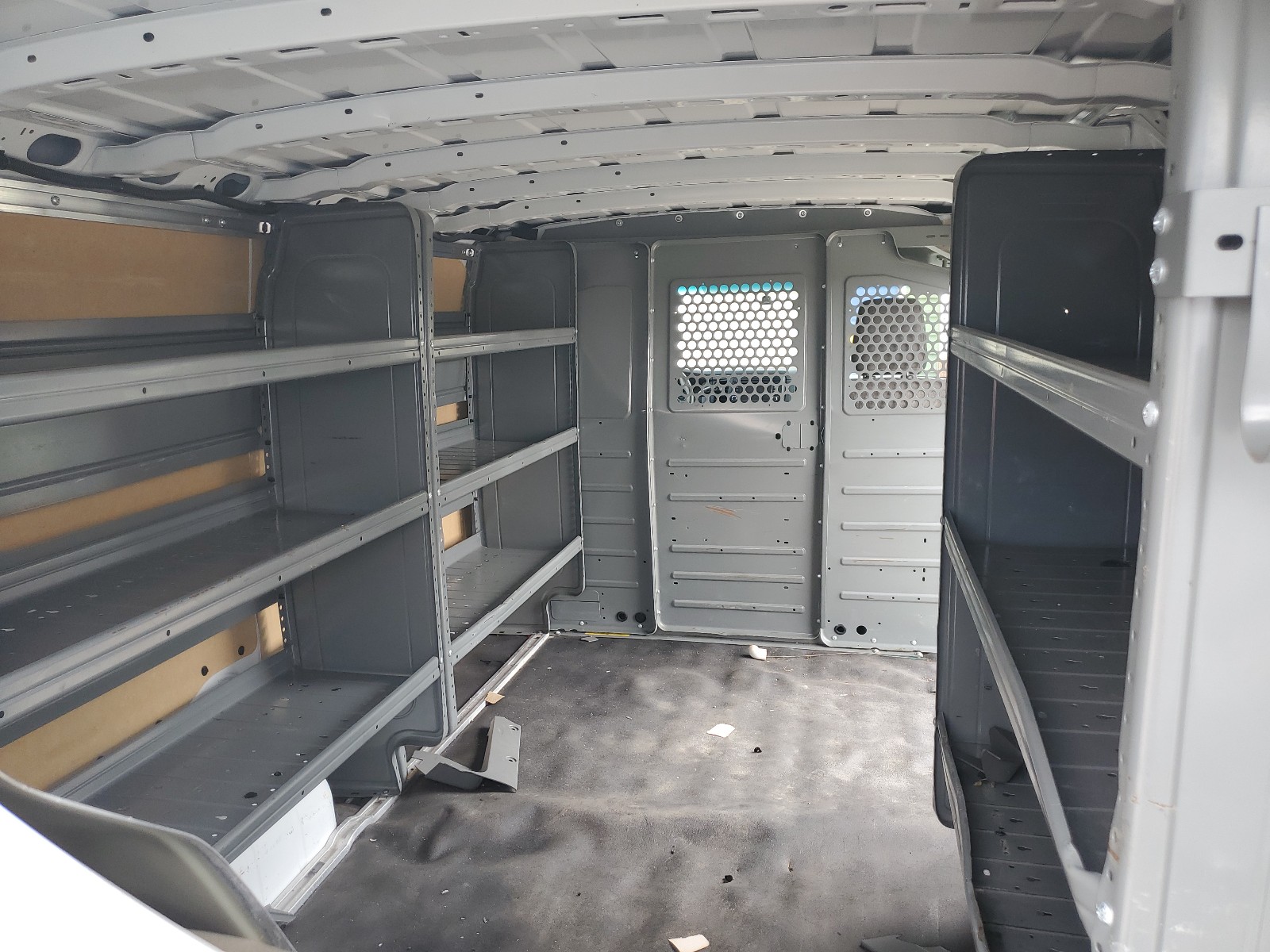 1N6BF0KM2MN805589 2021 Nissan Nv 1500 S