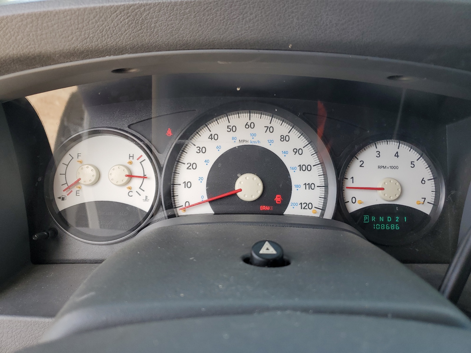 1D4HD38N25F621613 2005 Dodge Durango St