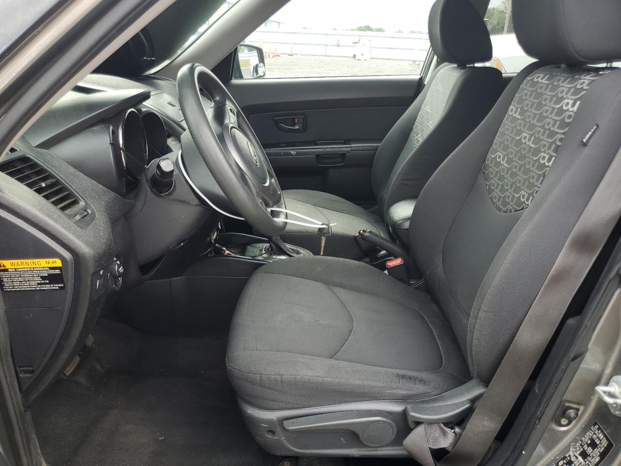 2011 Kia Soul + VIN: KNDJT2A2XB7255983 Lot: 62958184