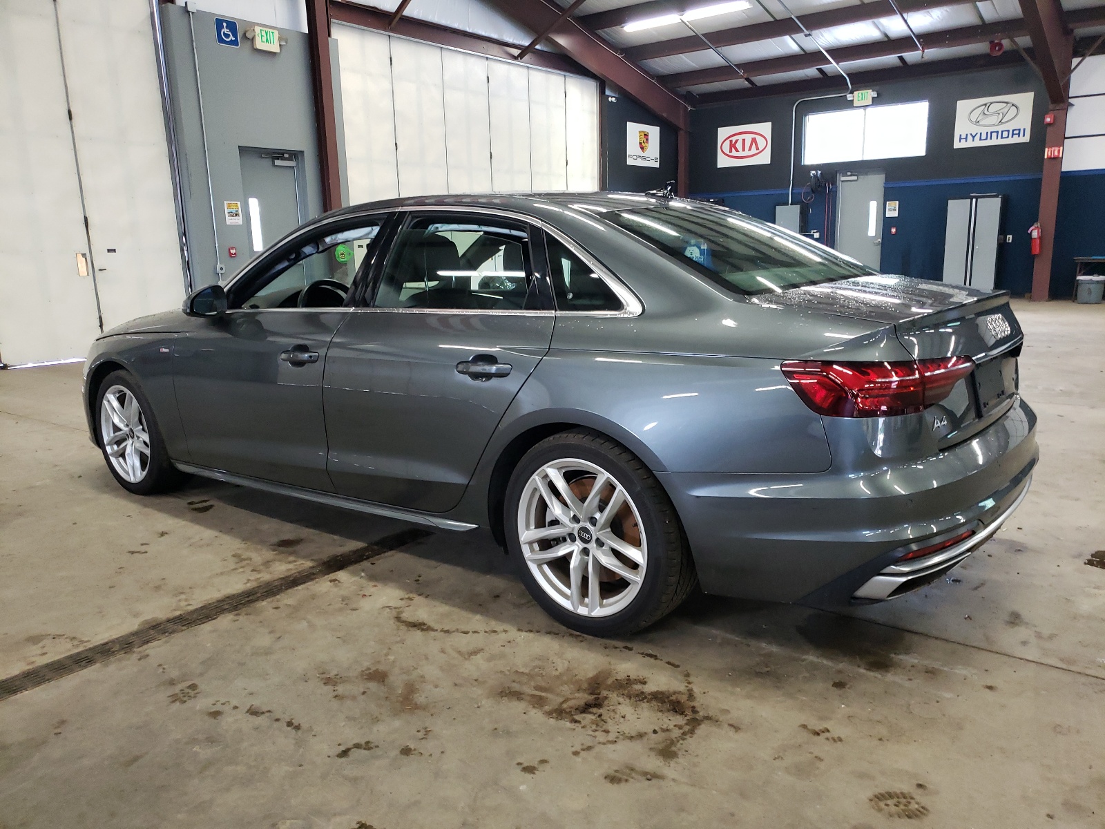 2023 Audi A4 Premium Plus 45 vin: WAUEAAF49PN017277