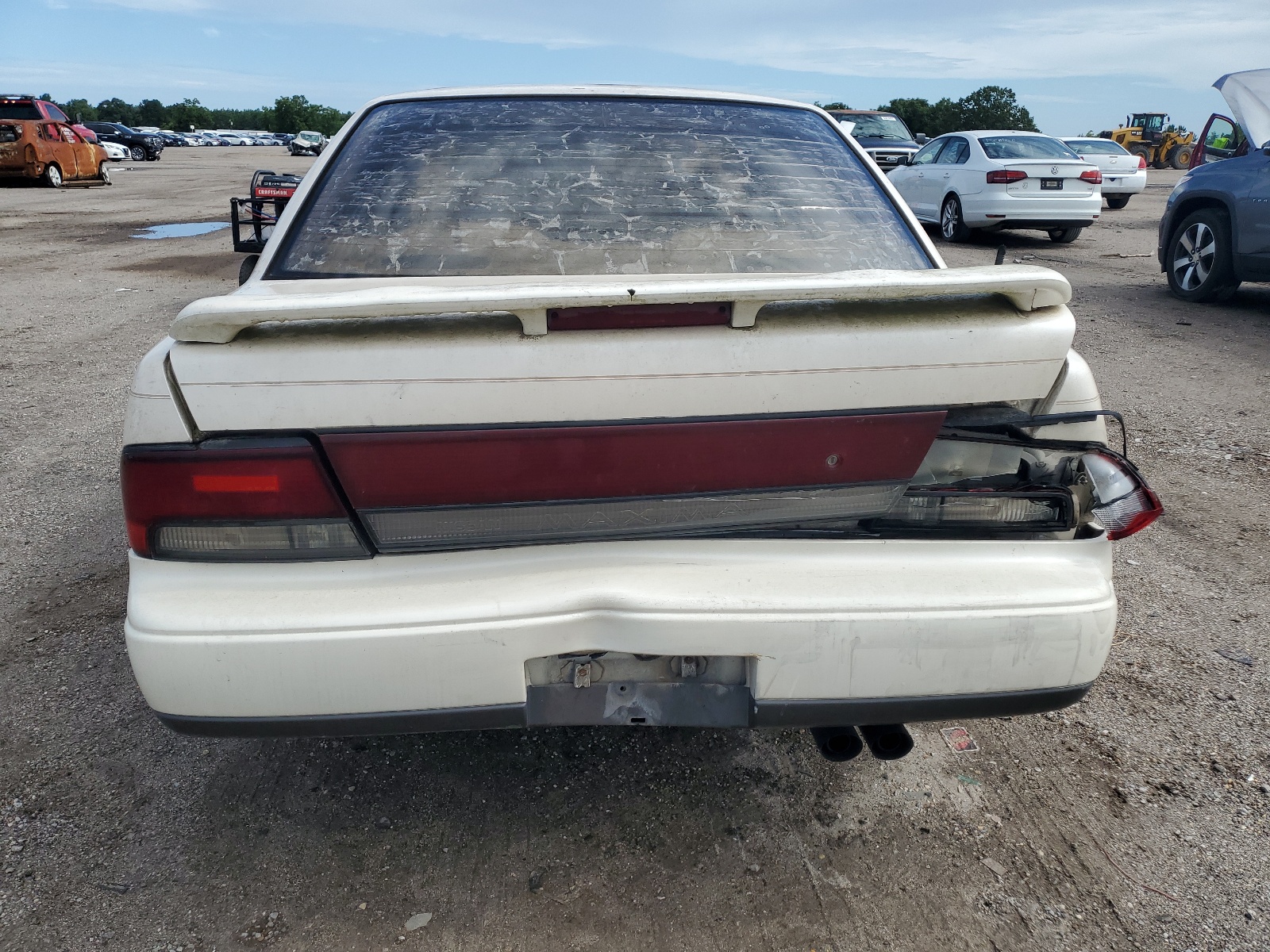 JN1EJ01F6NT105768 1992 Nissan Maxima Se