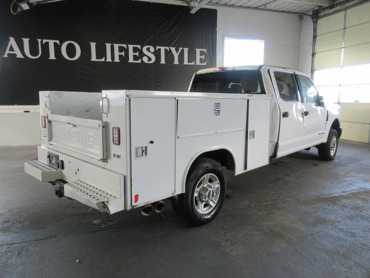 2017 Ford F350 Super Duty vin: 1FT8W3BT5HED00884