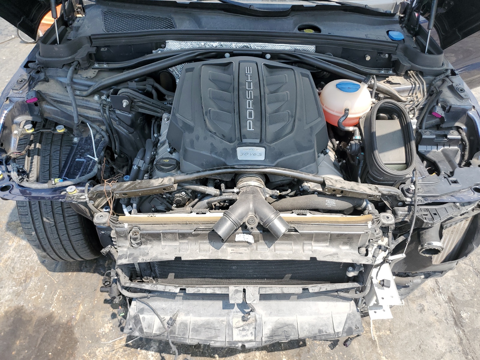 WP1AB2A51HLB16739 2017 Porsche Macan S