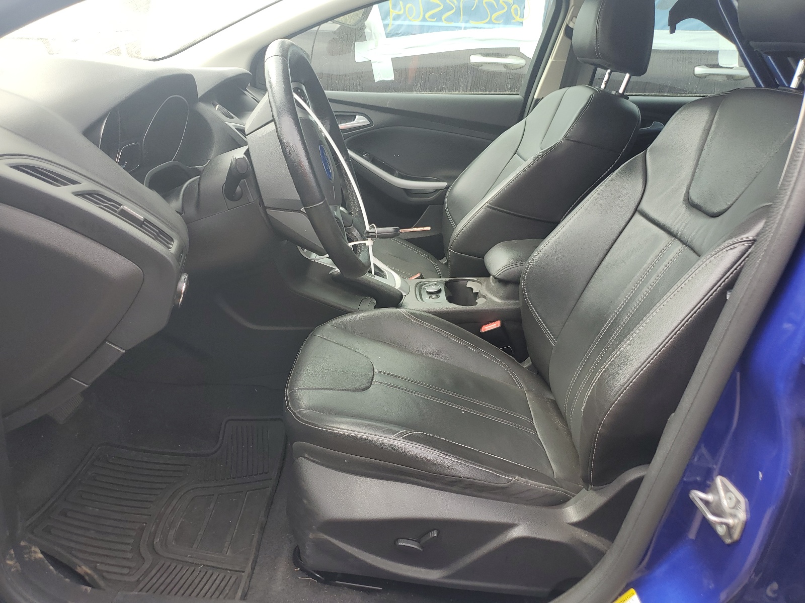 1FADP3F22EL458884 2014 Ford Focus Se