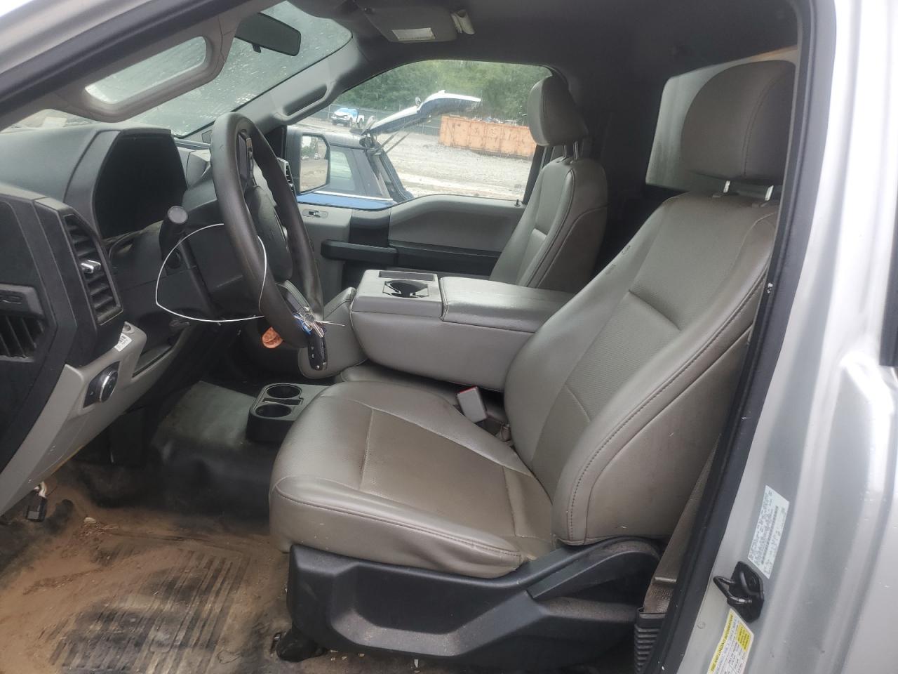 2017 Ford F150 VIN: 1FTNF1CF8HKE27243 Lot: 64014924