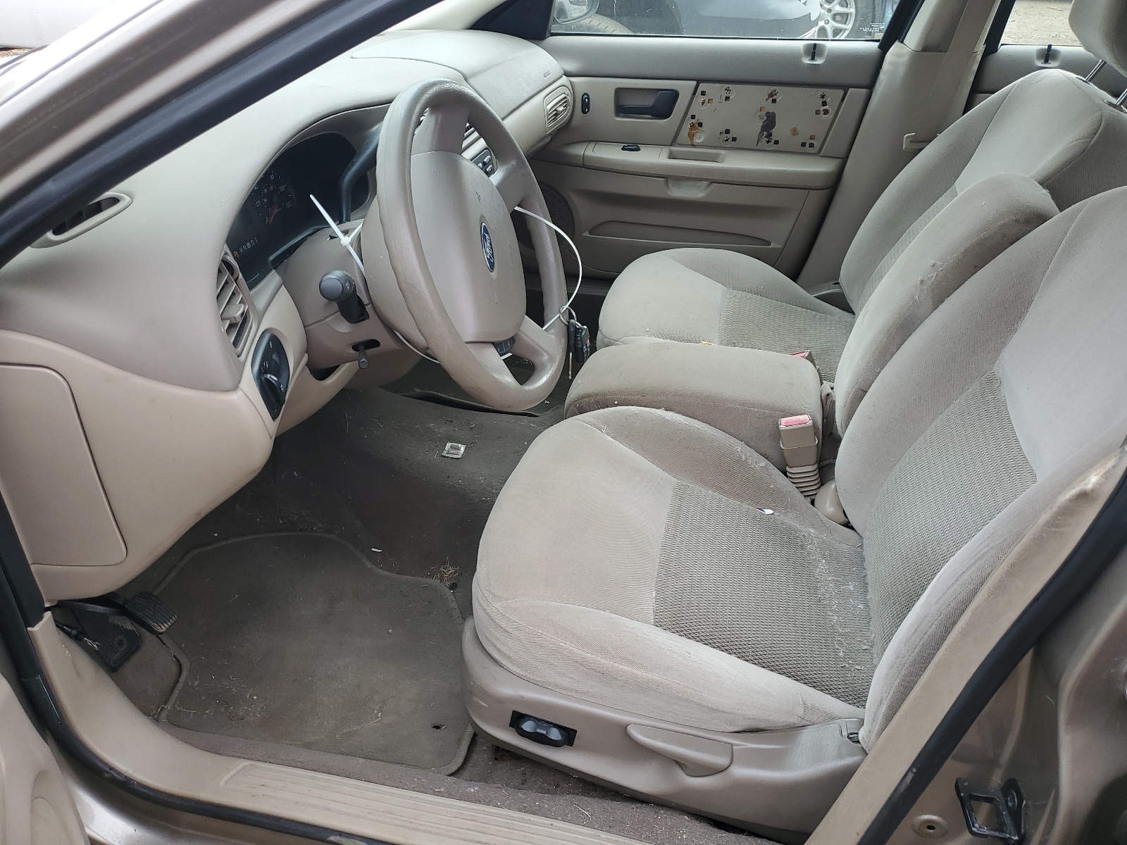 1FAFP53U74G143581 2004 Ford Taurus Se