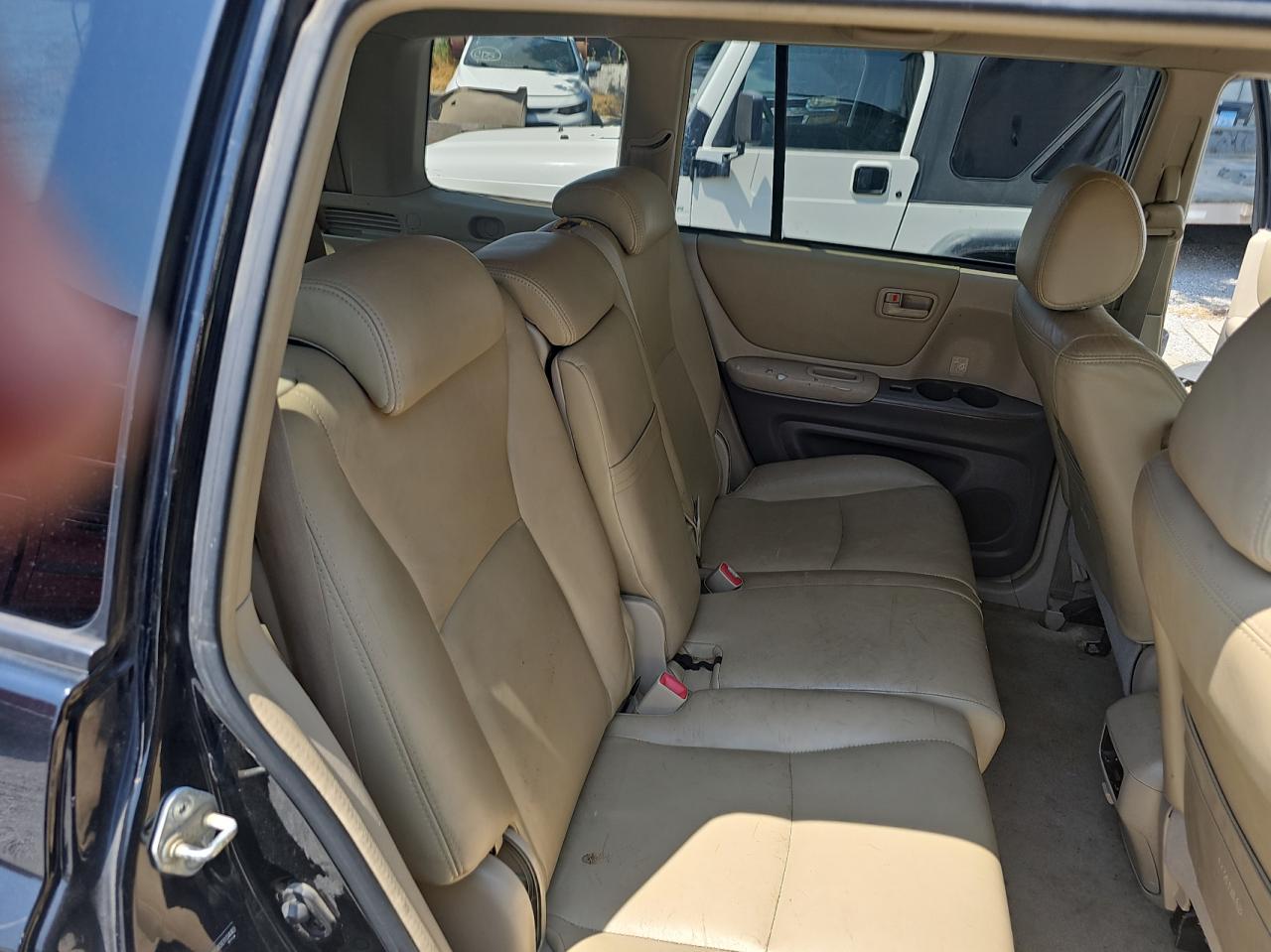 2004 Toyota Highlander Base VIN: JTEDP21A840010440 Lot: 65418104