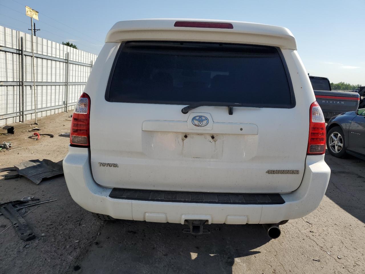 2007 Toyota 4Runner Limited VIN: JTEBU17R770111576 Lot: 63361034