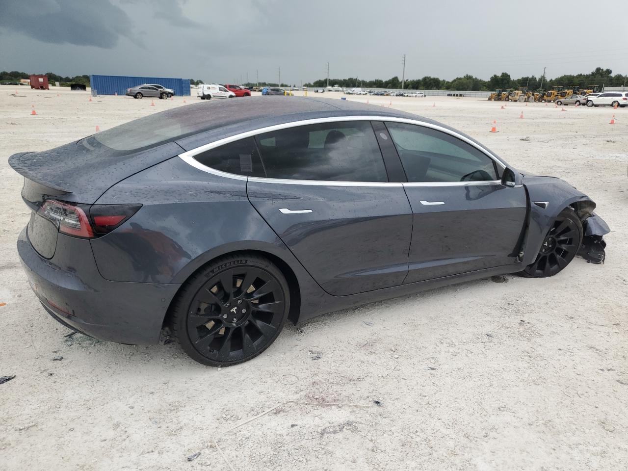 2018 Tesla Model 3 VIN: 5YJ3E1EA6JF158013 Lot: 63231984