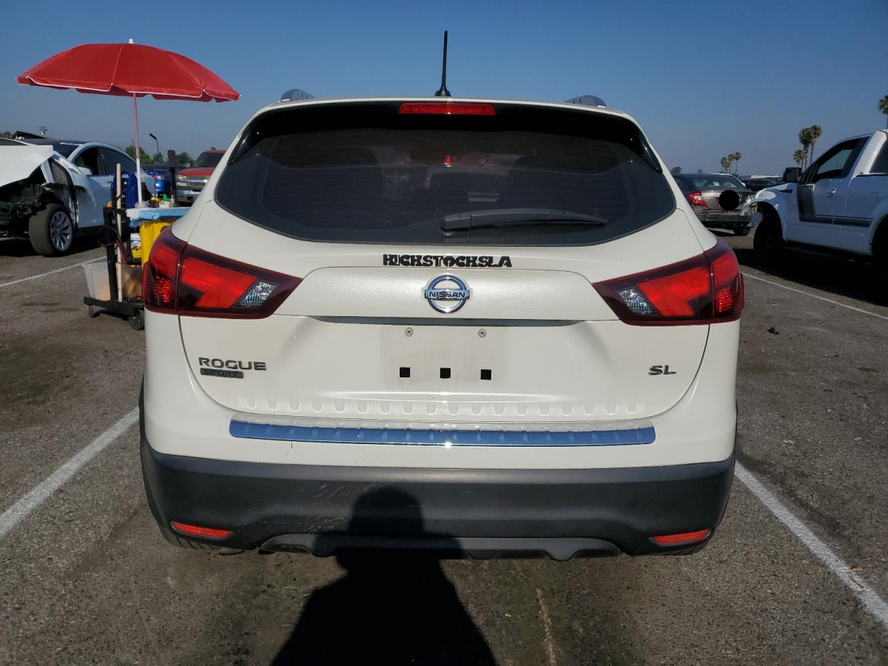 JN1BJ1CP3JW501034 2018 Nissan Rogue Sport S