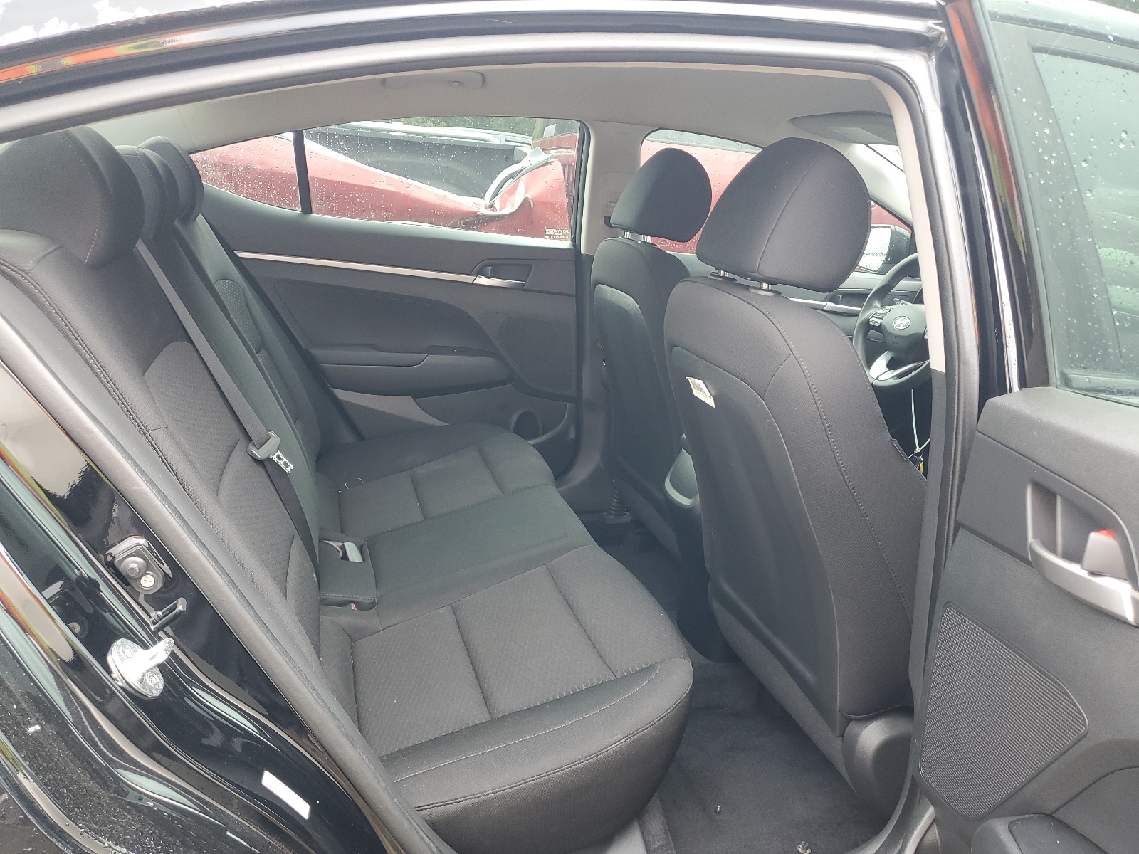 KMHD74LF8KU865567 2019 Hyundai Elantra Se