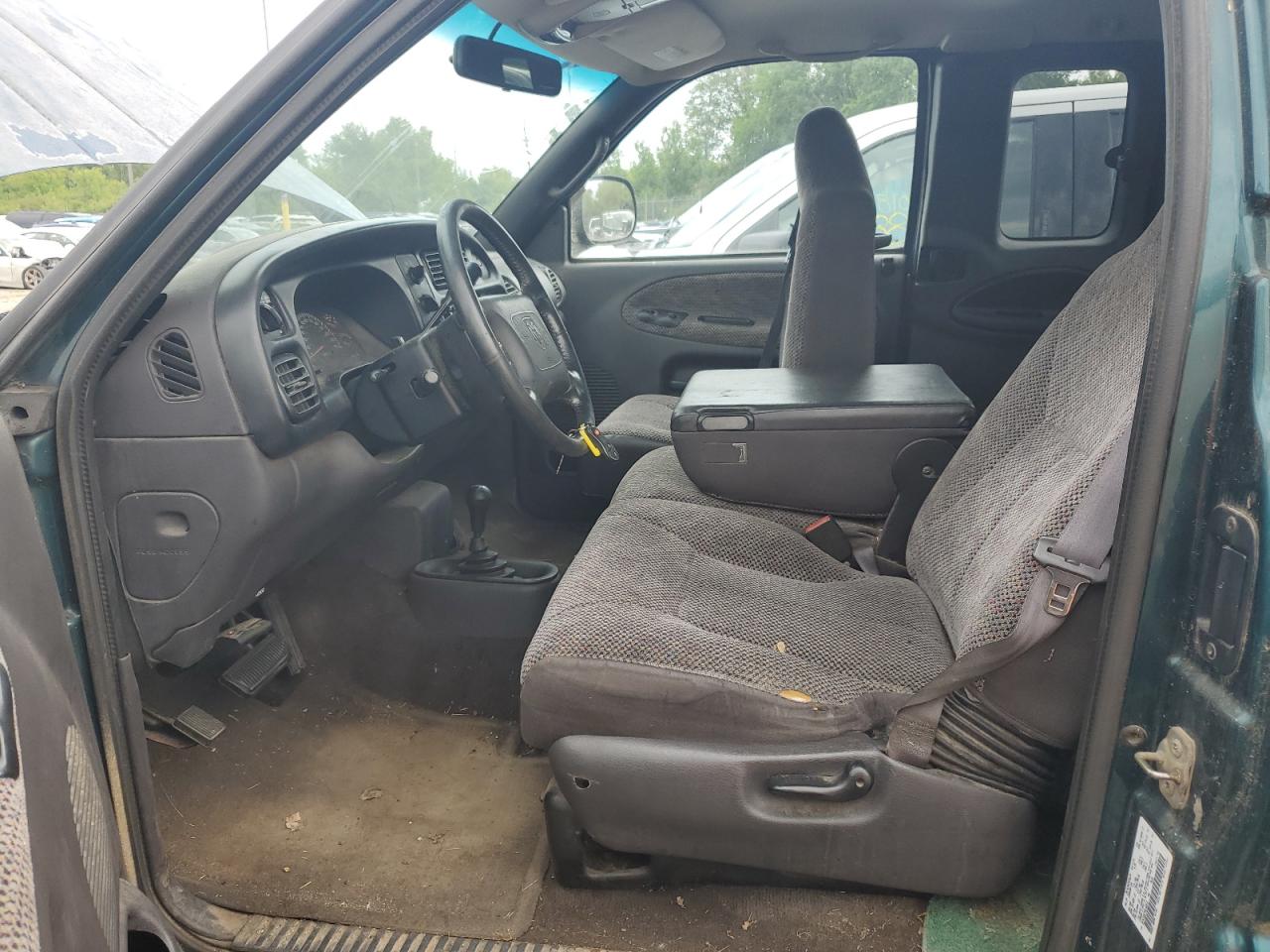 1999 Dodge Ram 2500 VIN: 3B7KF23Z7XG193315 Lot: 61721974