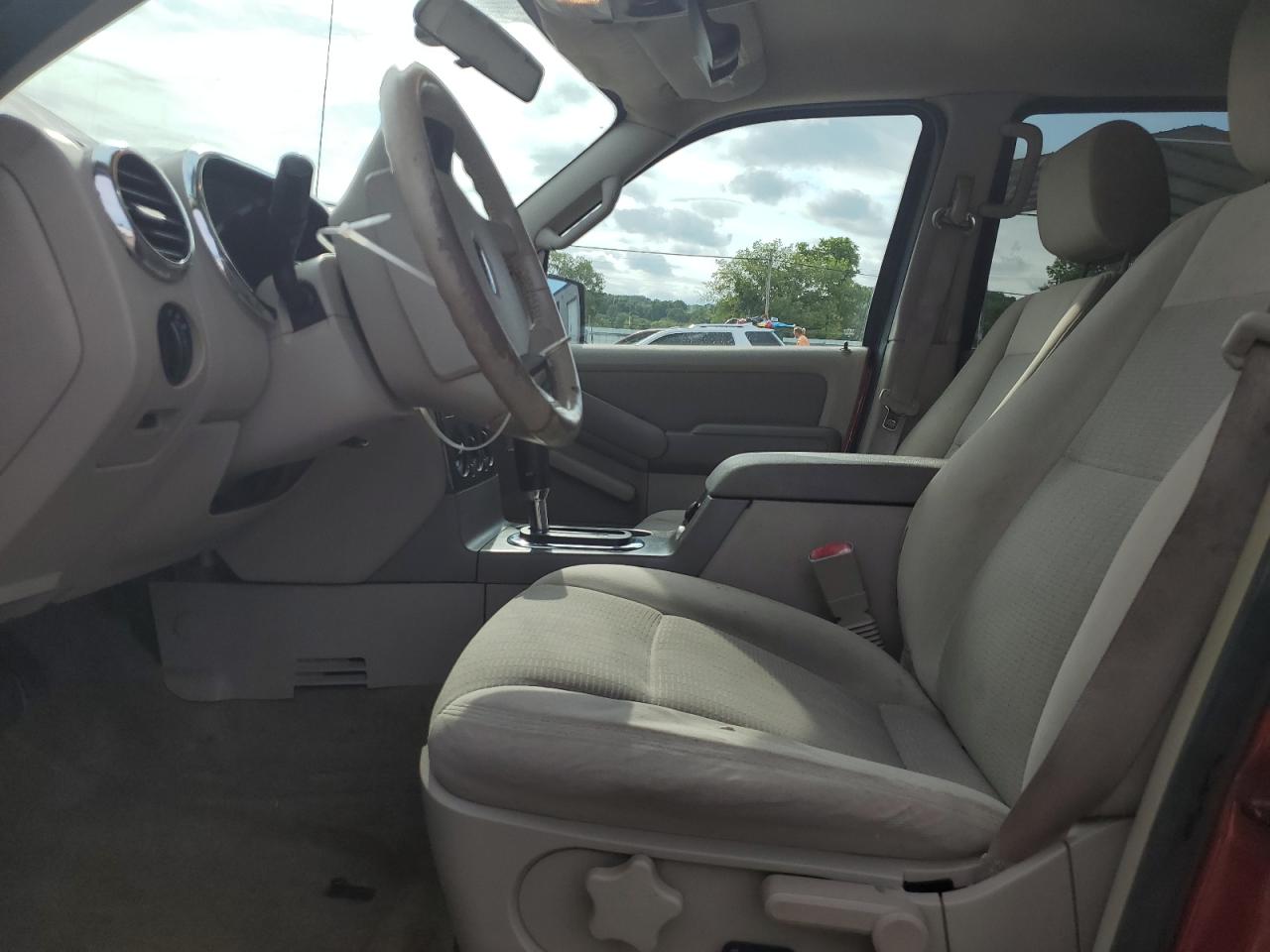 2006 Ford Explorer Xlt VIN: 1FMEU73E16UA89388 Lot: 62307934