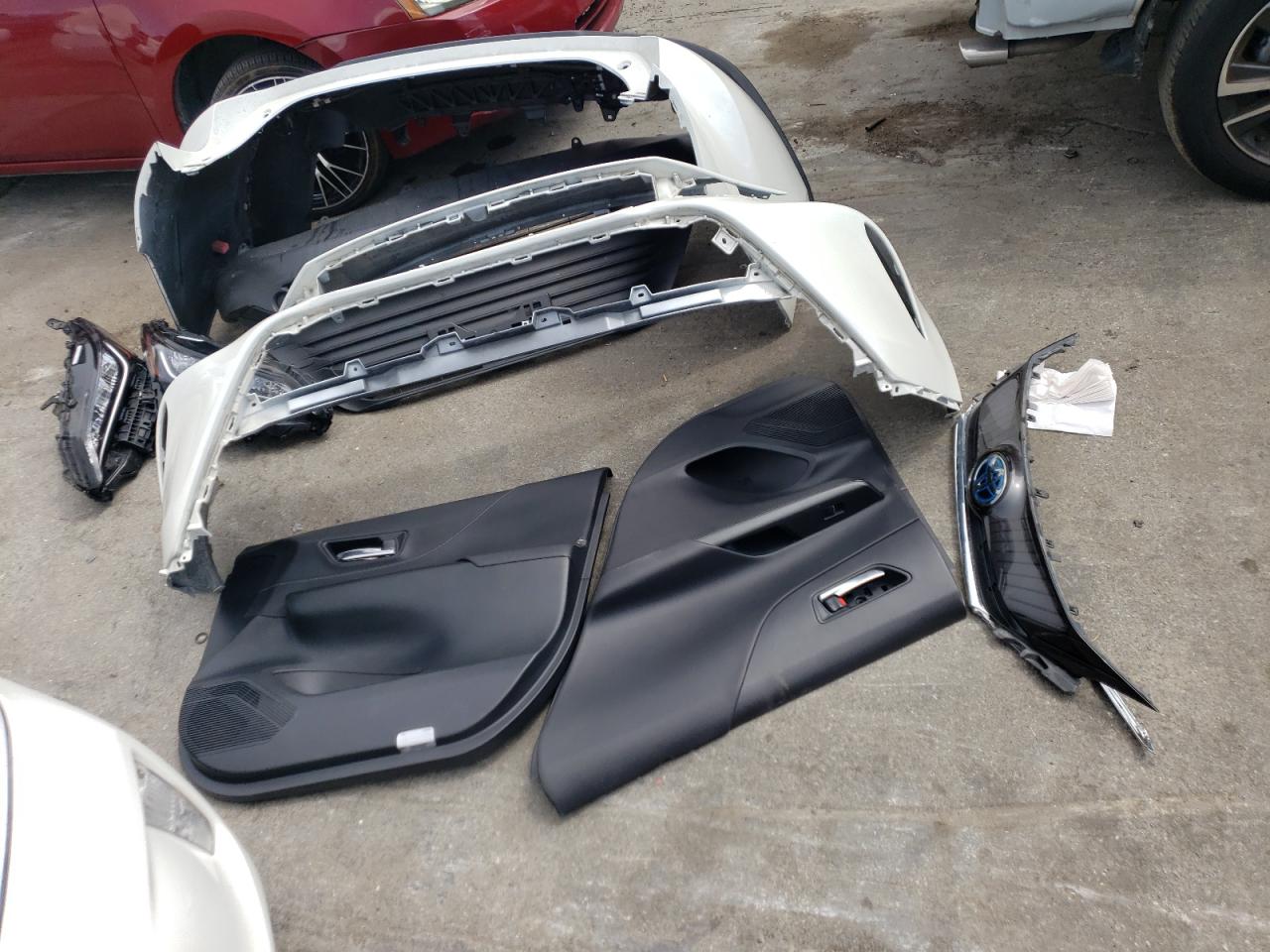 2021 Toyota Venza Le VIN: JTEAAAAHXMJ041002 Lot: 64896004