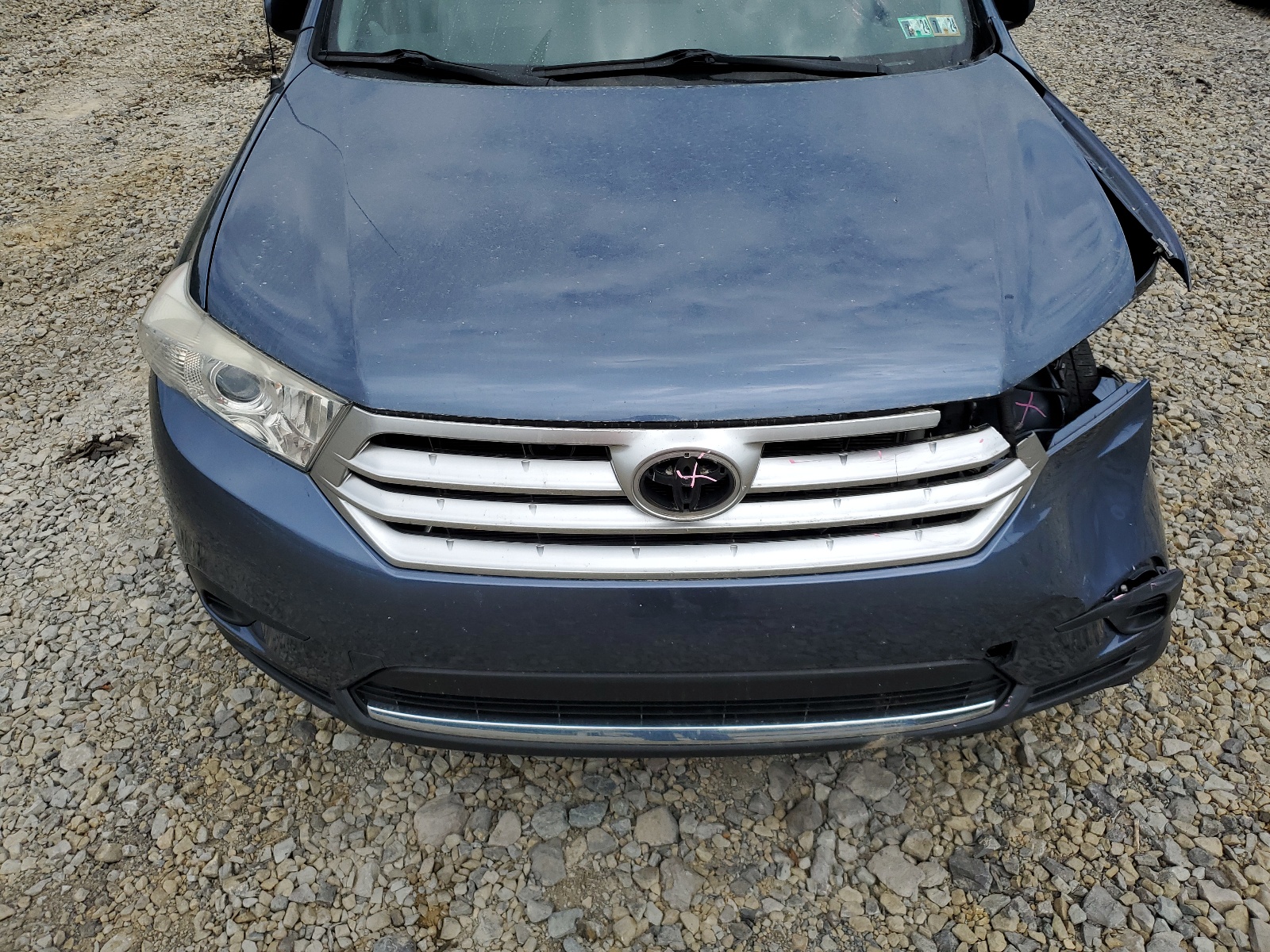 5TDBK3EH5BS050427 2011 Toyota Highlander Base