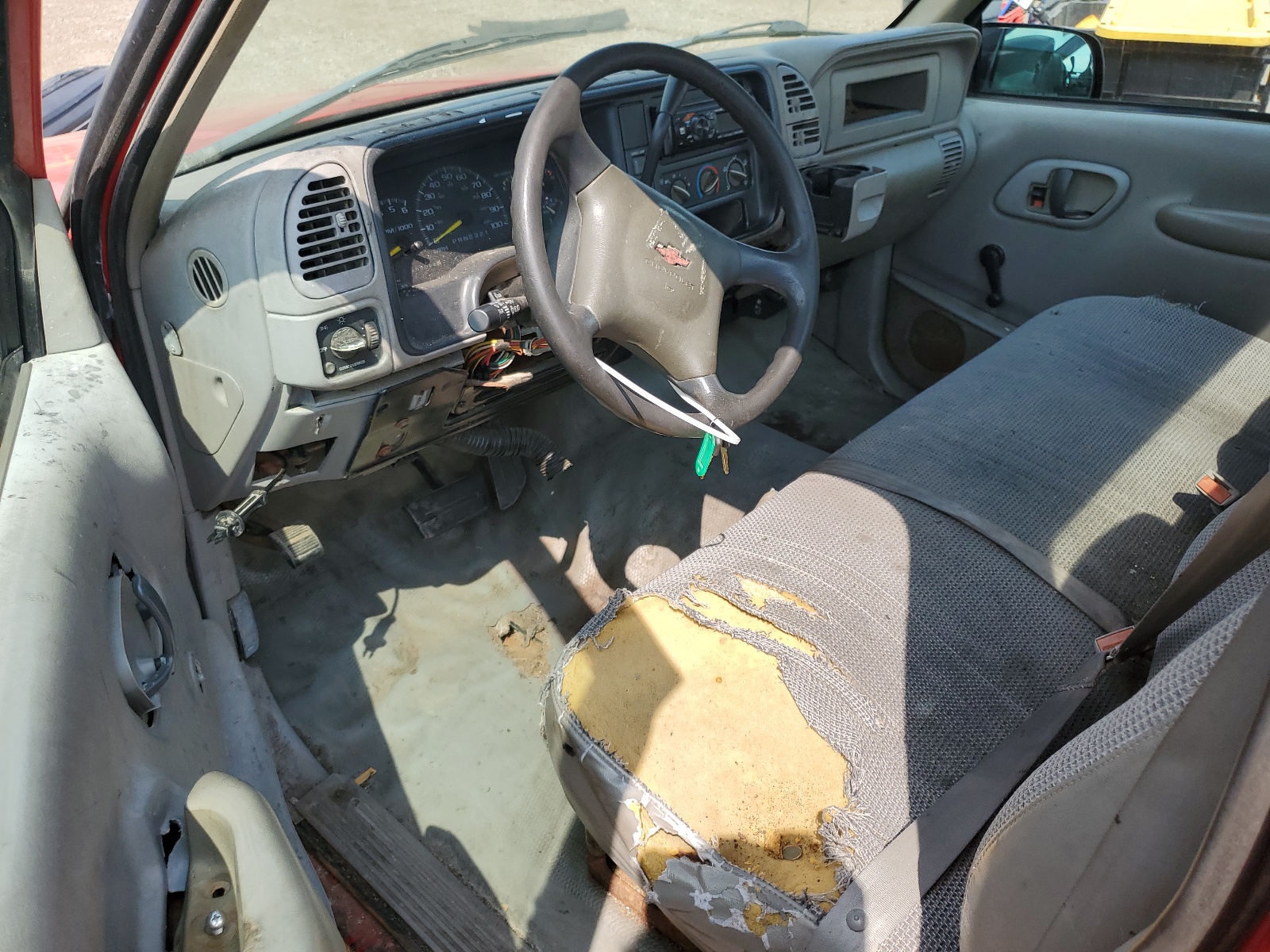 1GCGC24R3WZ166737 1998 Chevrolet Gmt-400 C2500