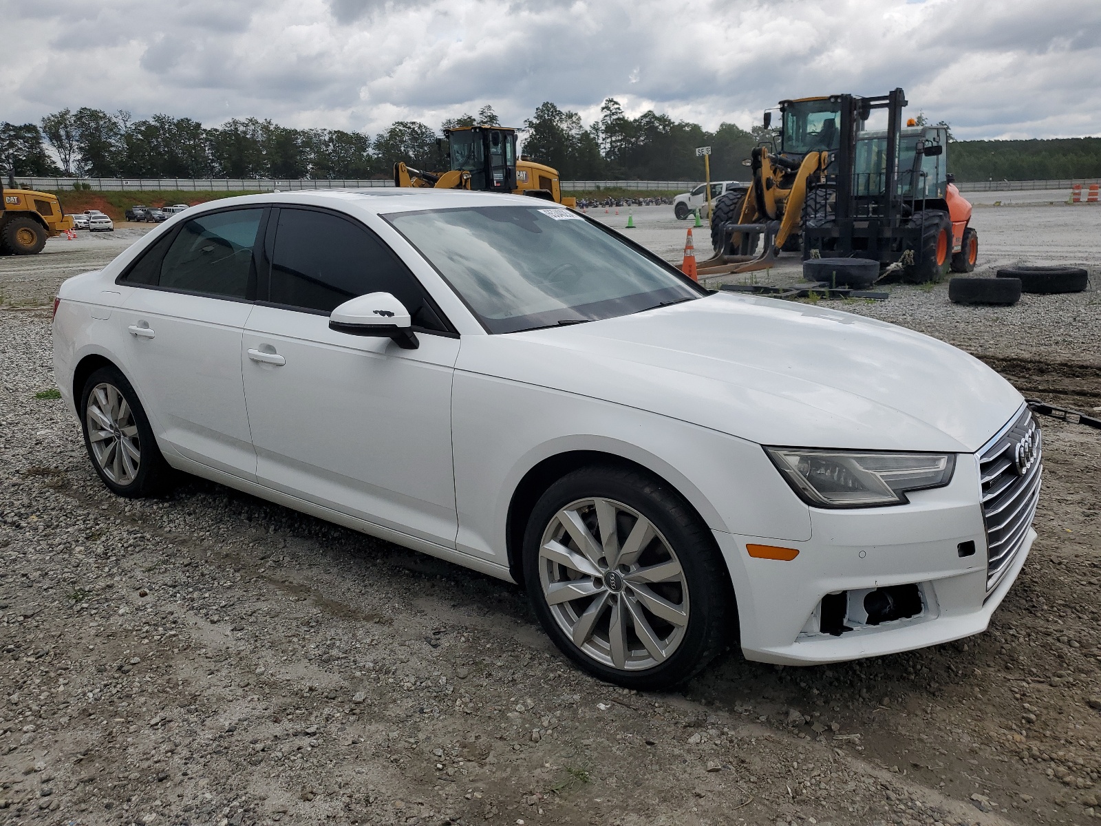 2017 Audi A4 Premium vin: WAUANAF47HN006718