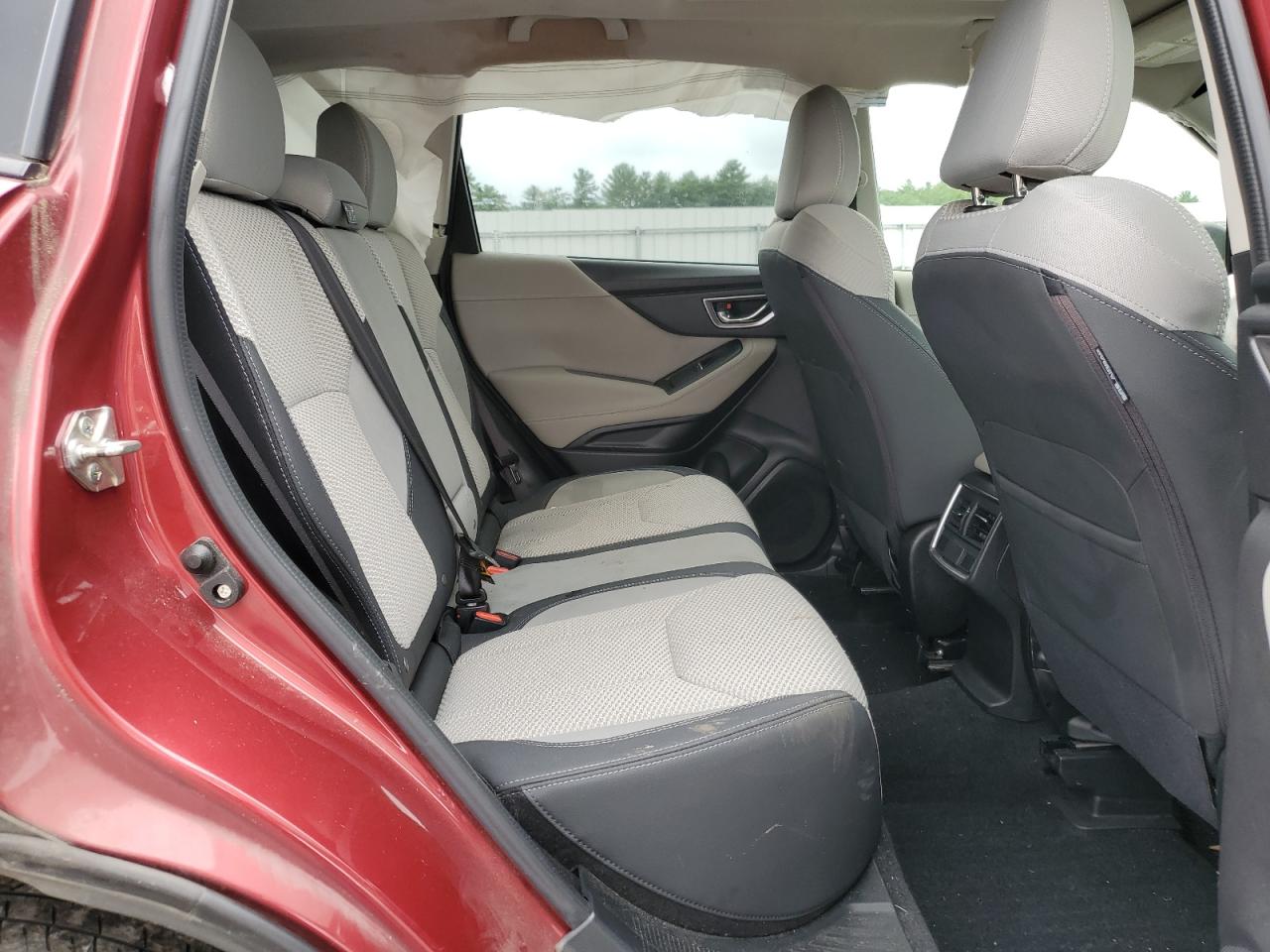 2019 Subaru Forester Premium VIN: JF2SKAECXKH582528 Lot: 64298304