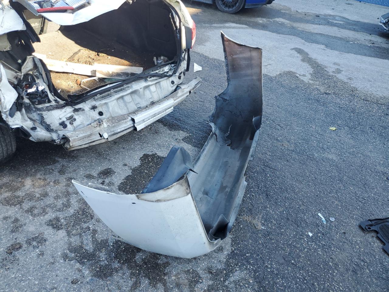 2004 Honda Accord Ex VIN: 1HGCM55834A121040 Lot: 64010454