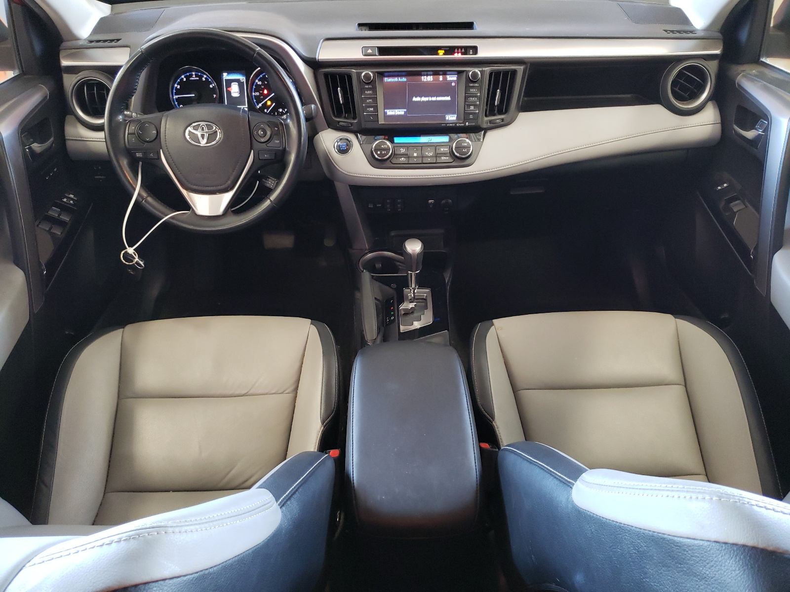 JTMDFREV5HJ160289 2017 Toyota Rav4 Limited