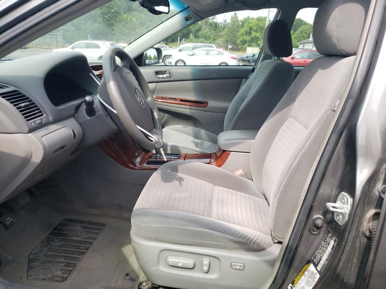 2005 Toyota Camry Le VIN: 4T1BE30K75U637198 Lot: 62311994