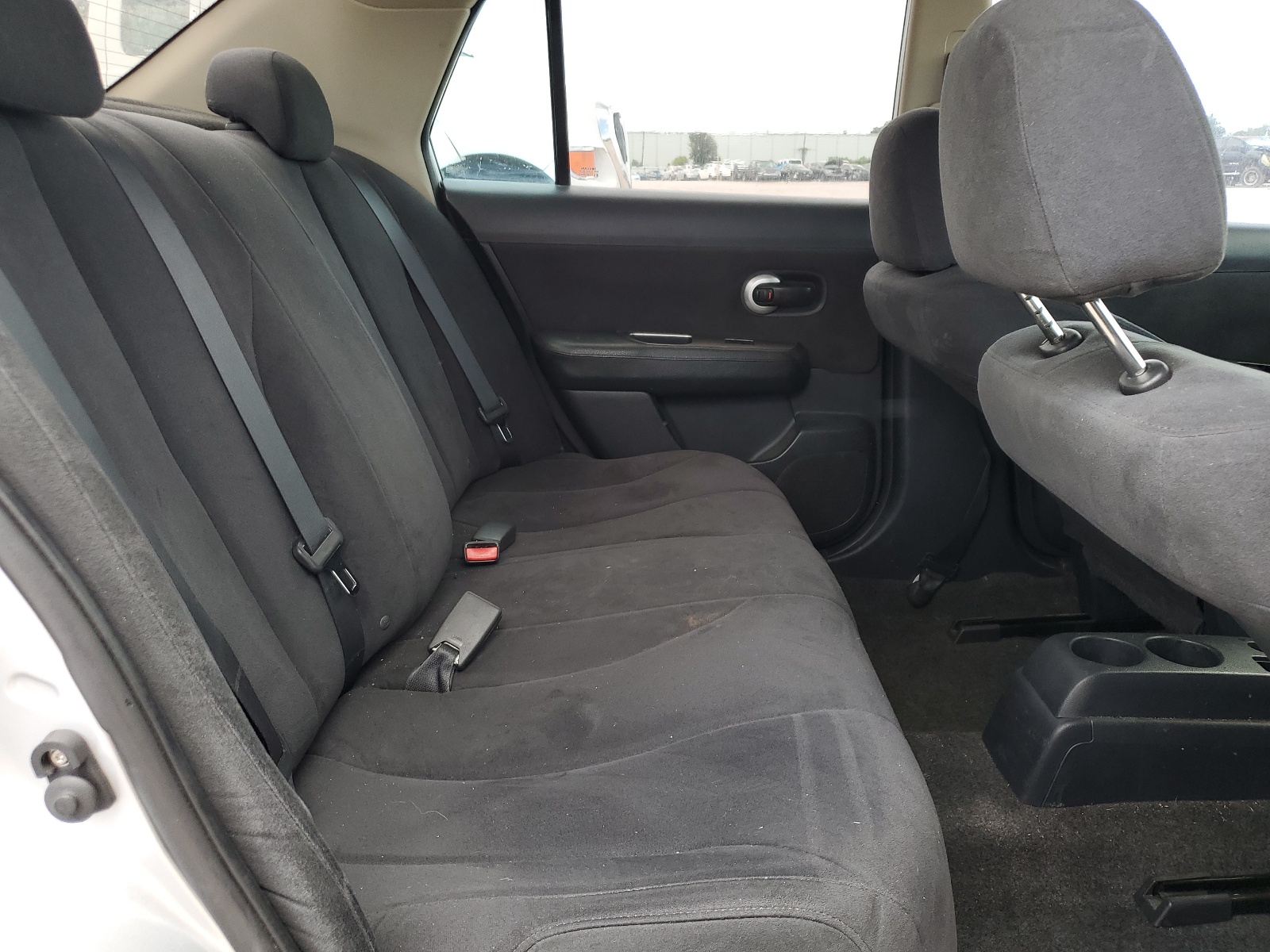 3N1BC11E58L392832 2008 Nissan Versa S