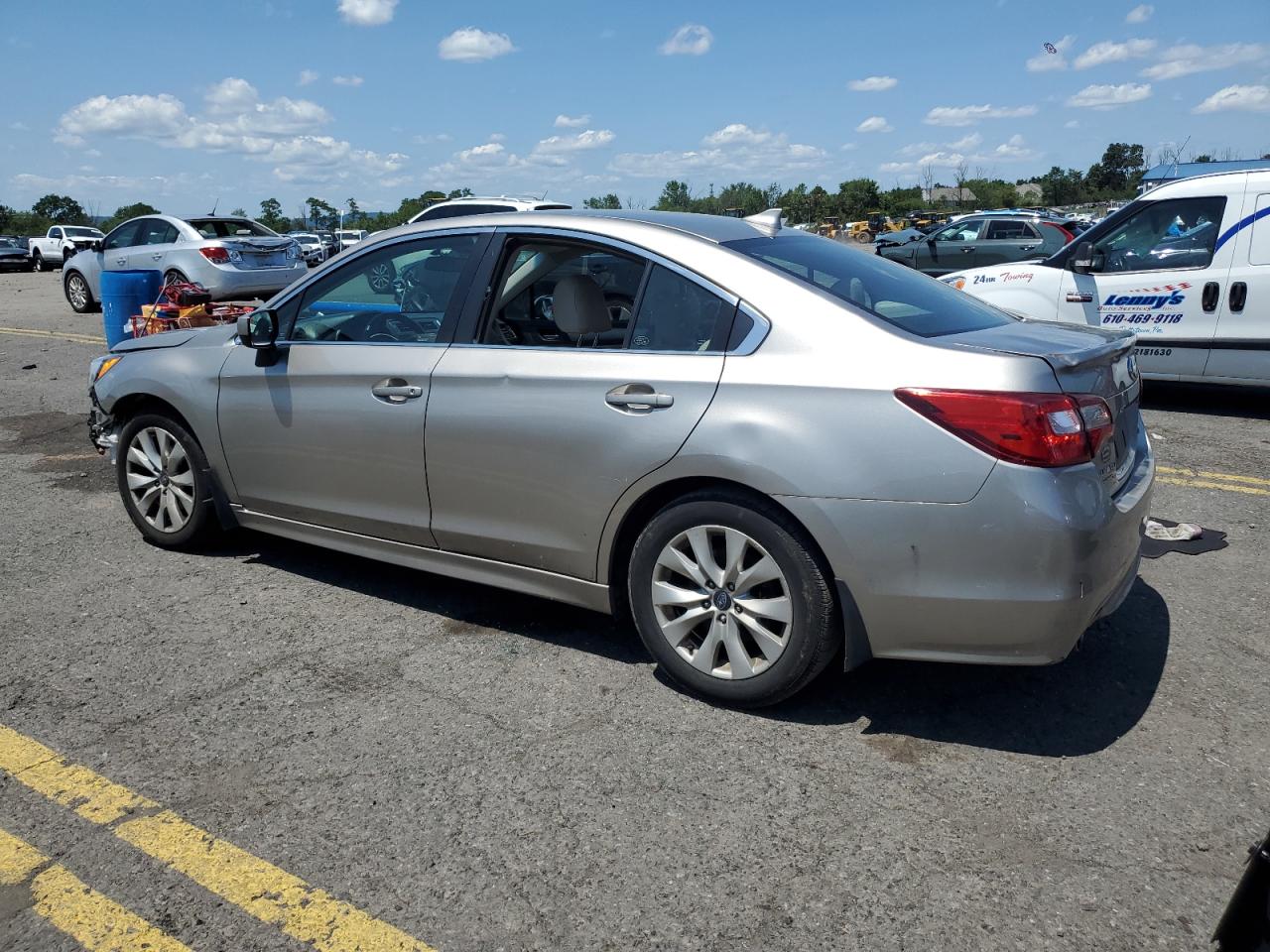 2016 Subaru Legacy - Image 2