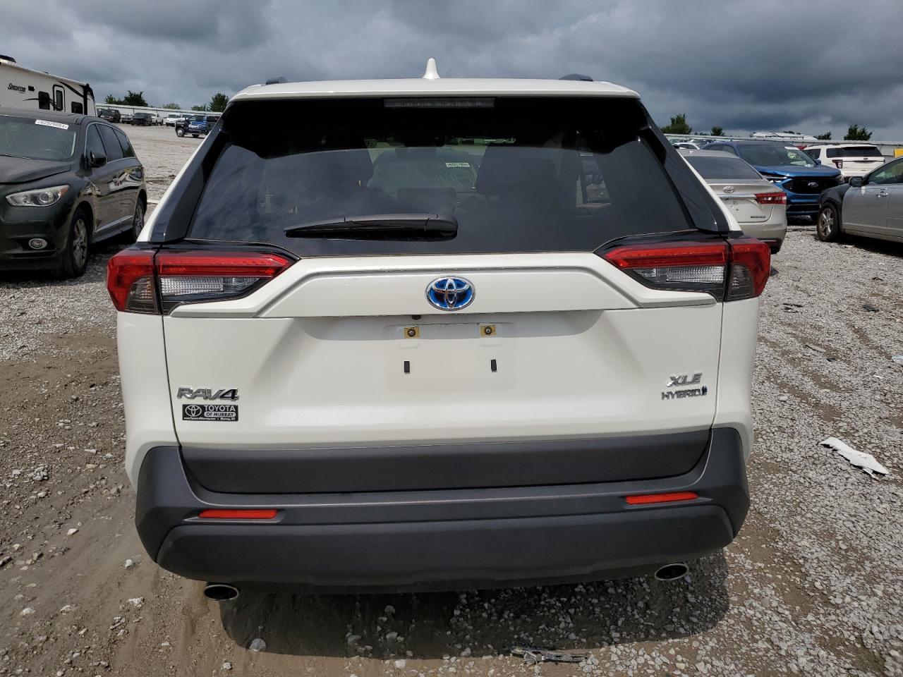 2022 Toyota Rav4 Xle Premium VIN: JTMB6RFV5ND077364 Lot: 63082944