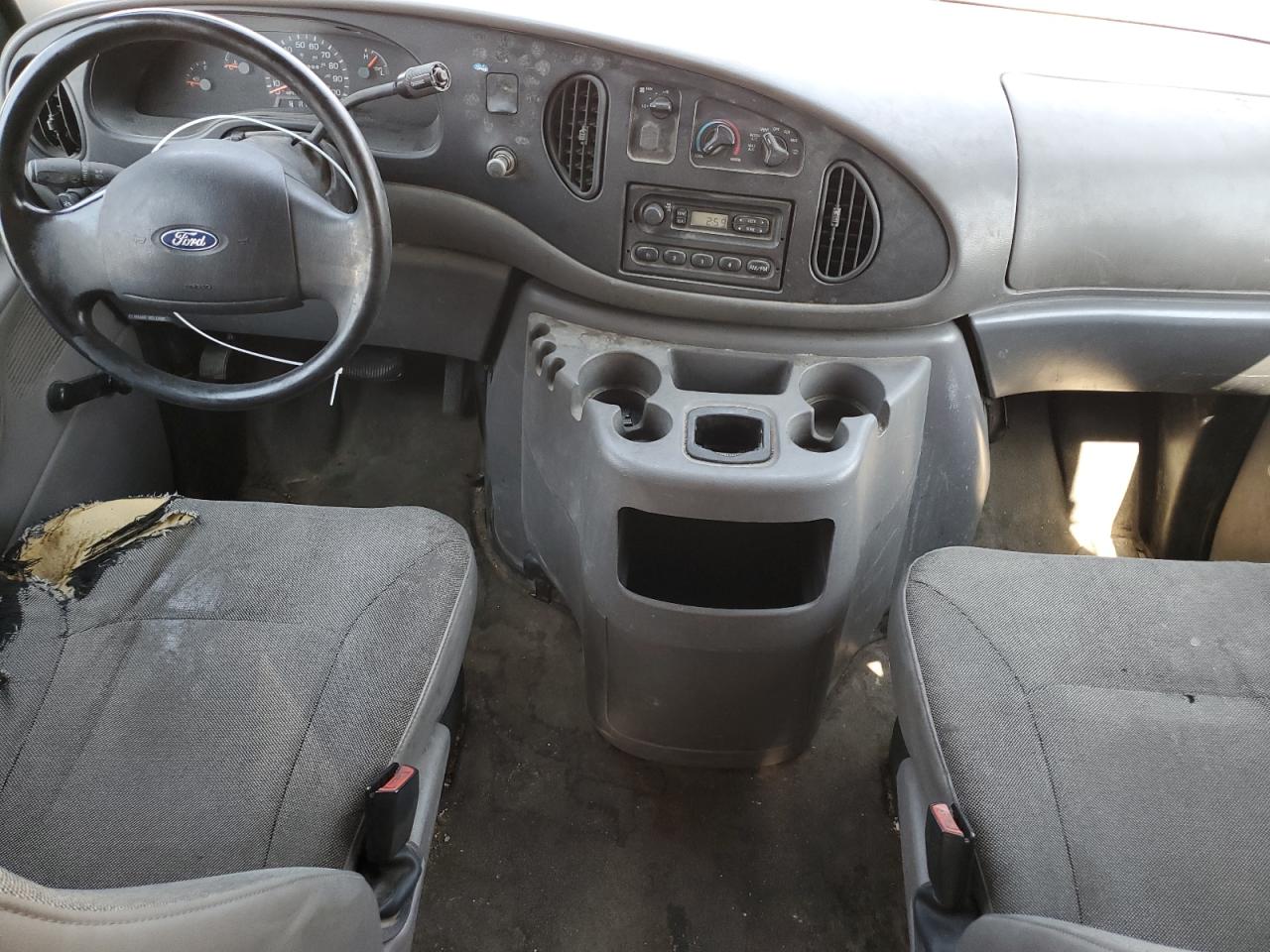 2000 Ford Econoline E150 Van VIN: 1FTRE14W9YHB00057 Lot: 62464854