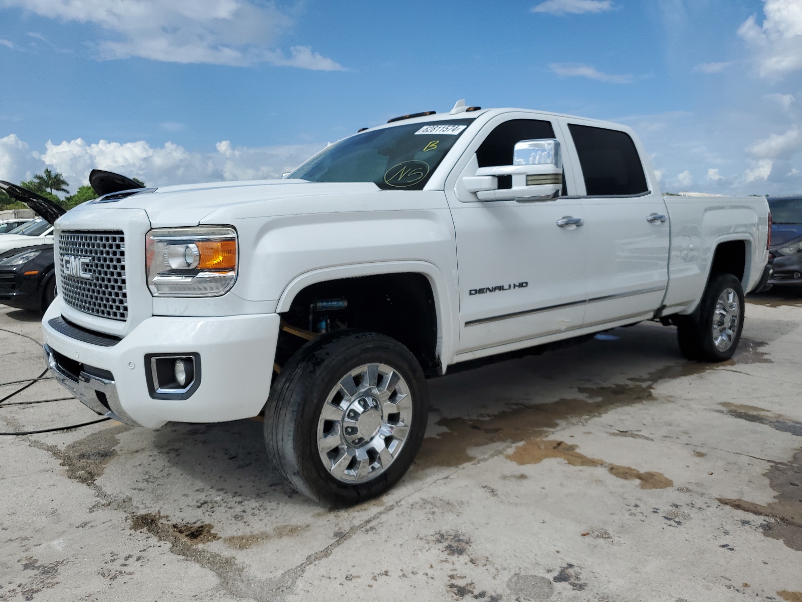 2016 GMC Sierra K2500 Denali vin: 1GT12UE80GF117430