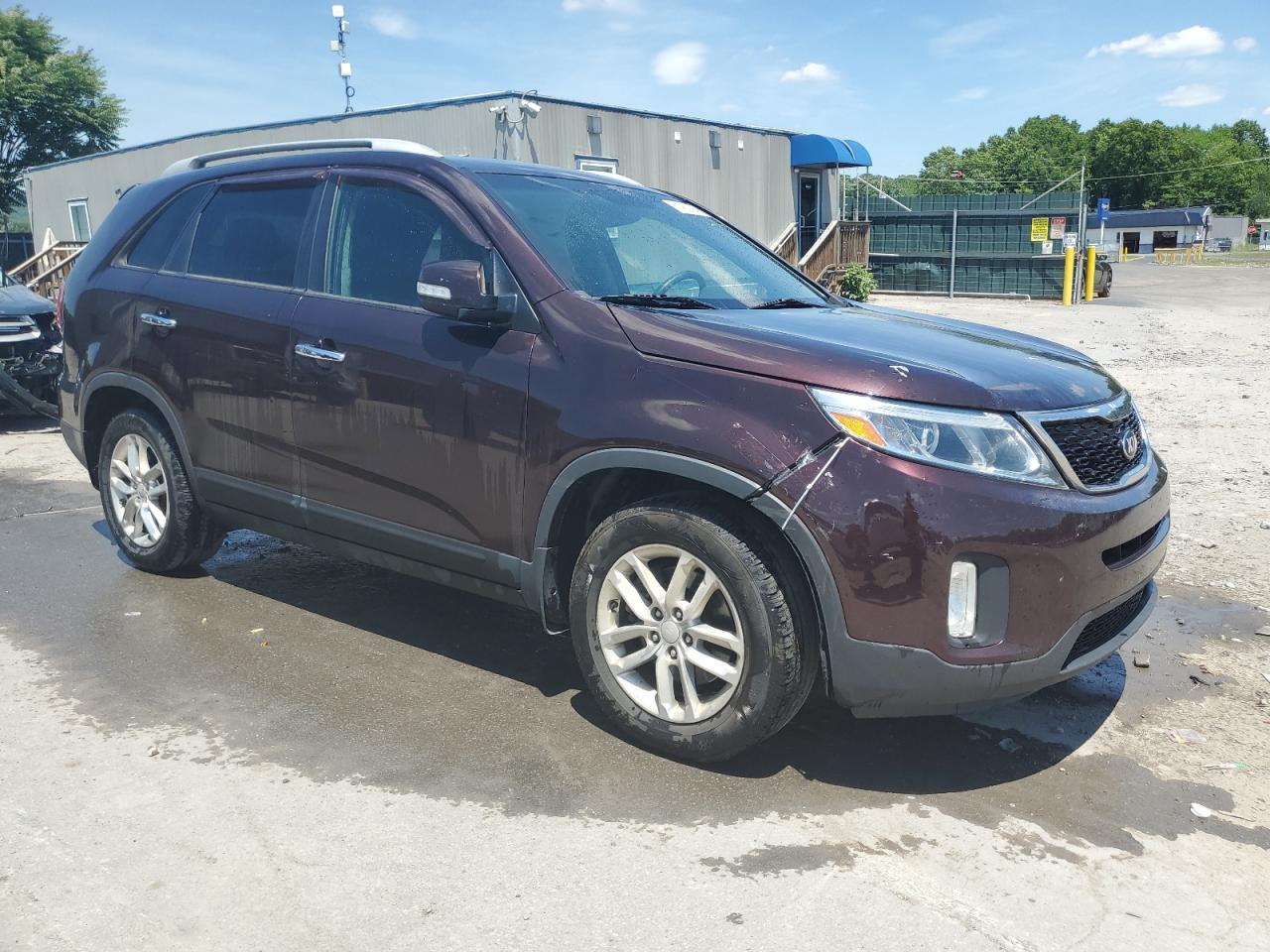 VIN 5XYKT4A65EG442641 2014 KIA SORENTO no.4