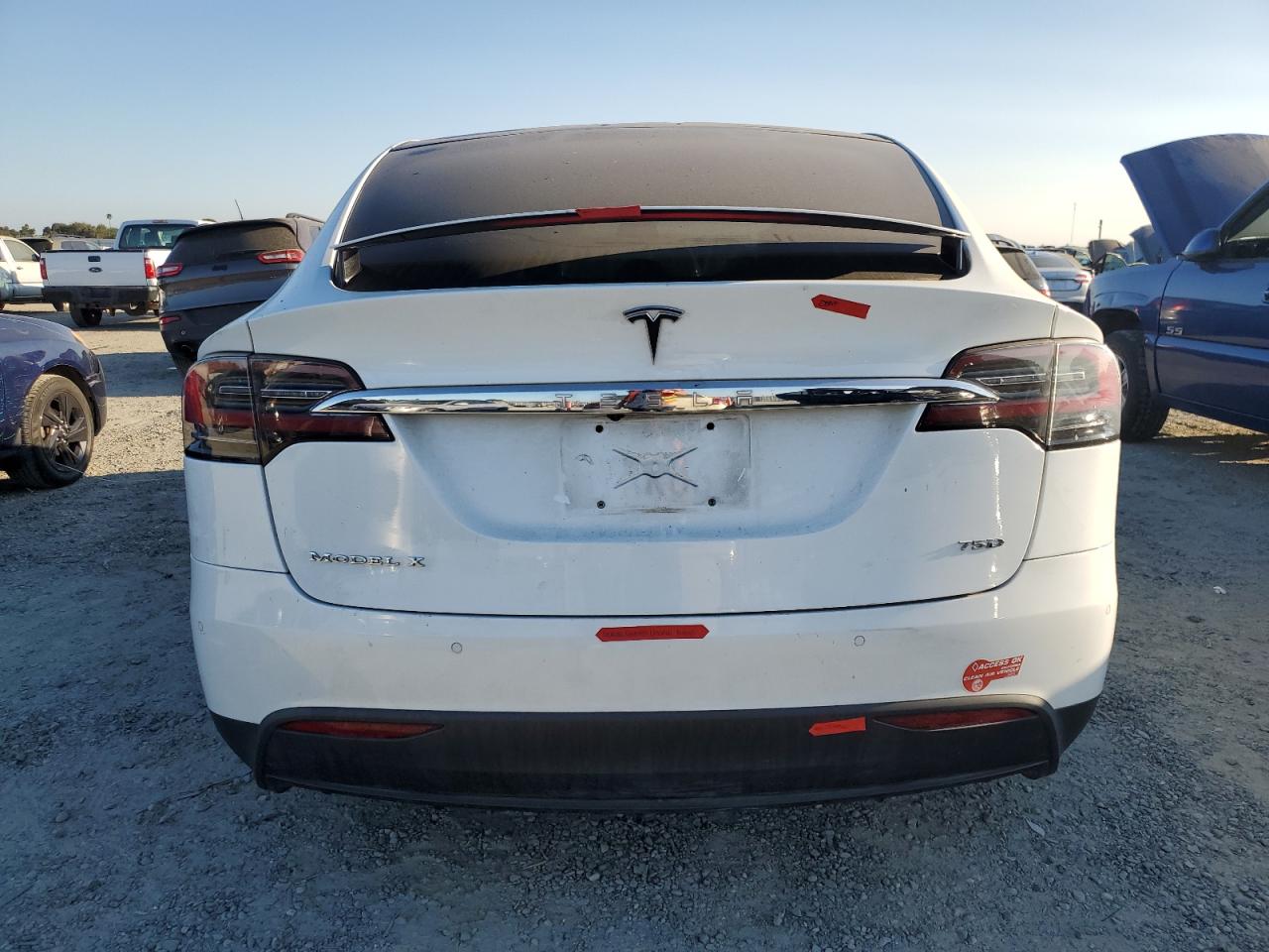 2018 Tesla Model X VIN: 5YJXCAE2XJF117514 Lot: 64524164