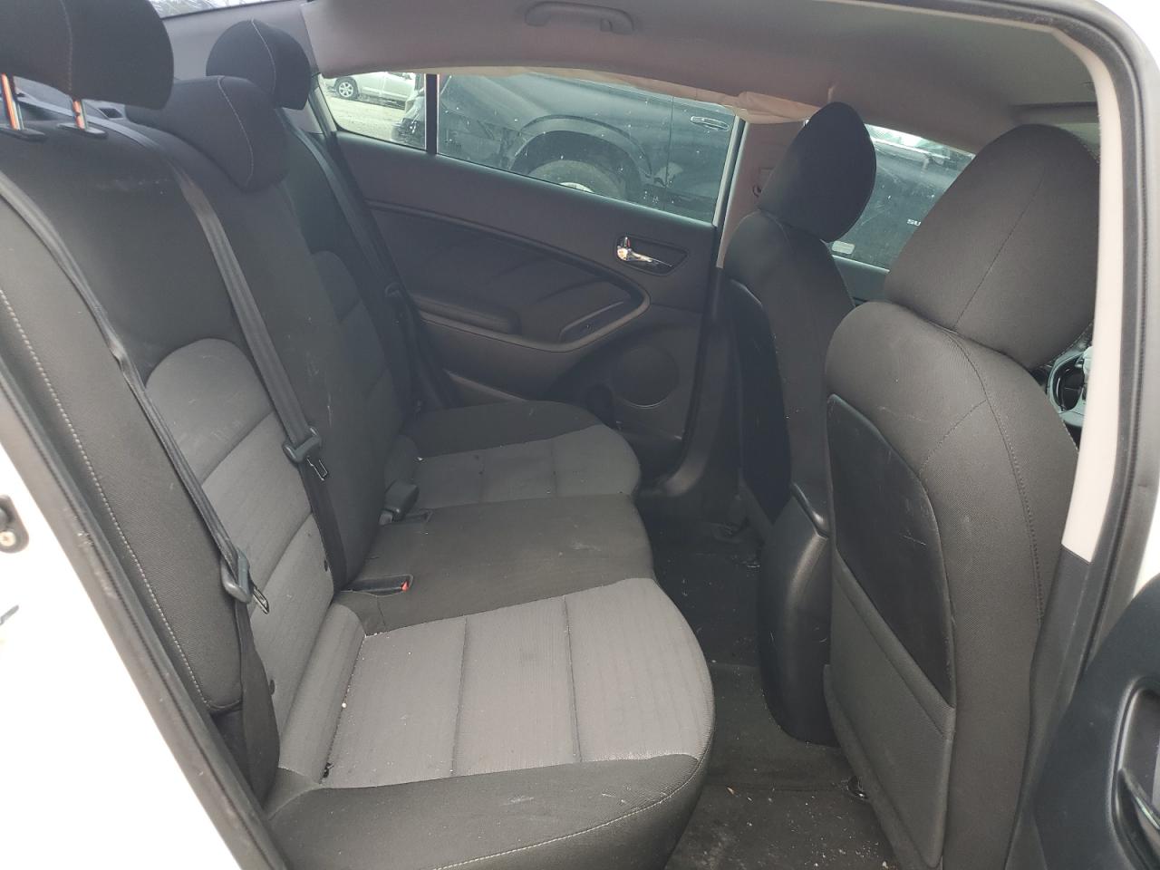 2017 Kia Forte Lx VIN: 3KPFL4A79HE038043 Lot: 65105374