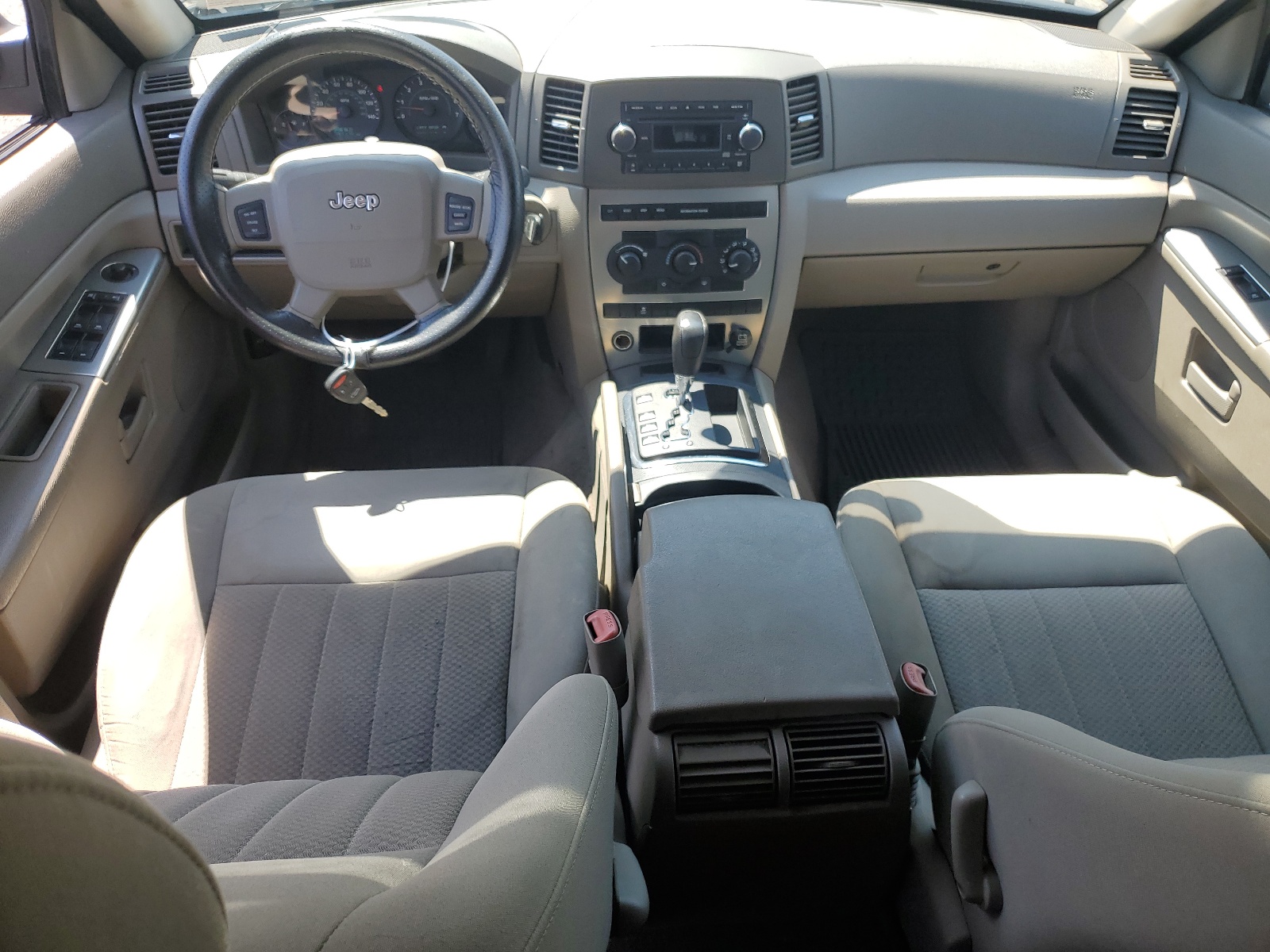 1J4GR48K56C196777 2006 Jeep Grand Cherokee Laredo