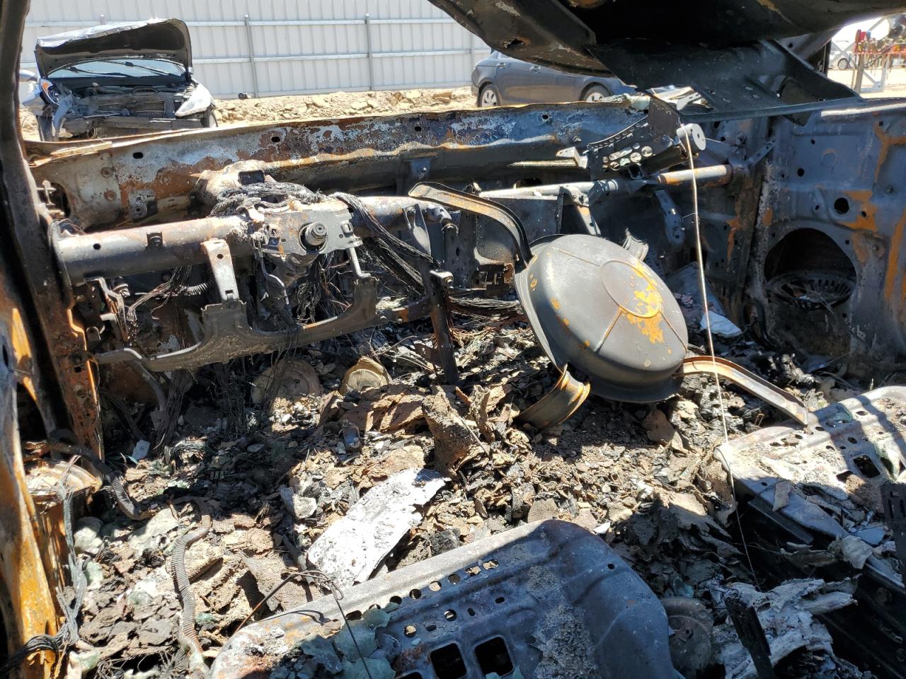 2003 Toyota Camry Le VIN: JTDBE32K730242184 Lot: 63466674