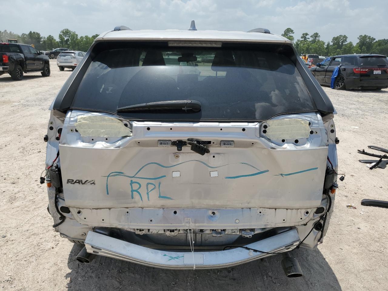 JTMW1RFV0KD023224 2019 Toyota Rav4 Xle